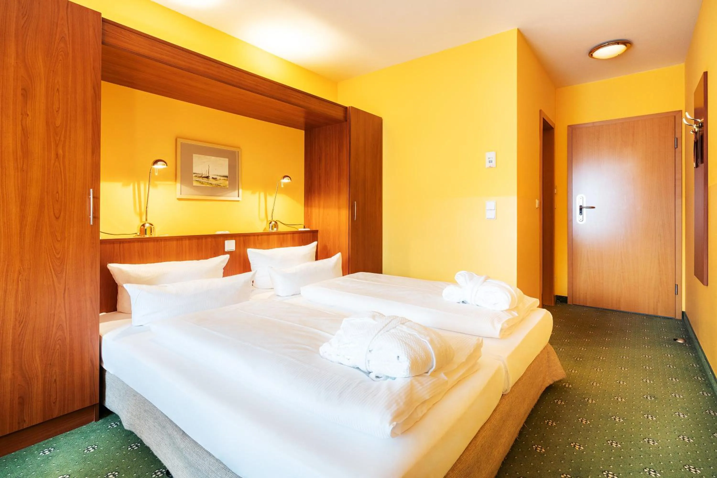 Photo of the whole room, Bed in SEETELHOTEL Nautic Usedom Hotel & Spa das Hotel für Wellness & Genuss auf Usedom