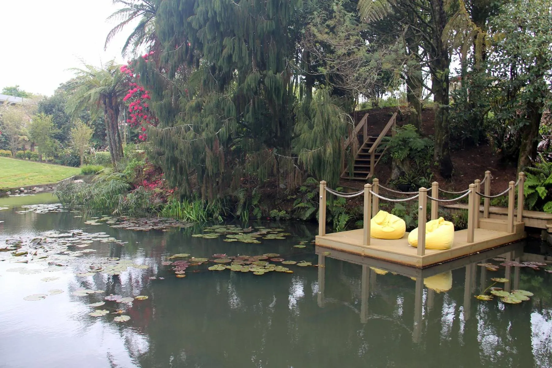 Garden in Brecon Pond Bed & Breakfast