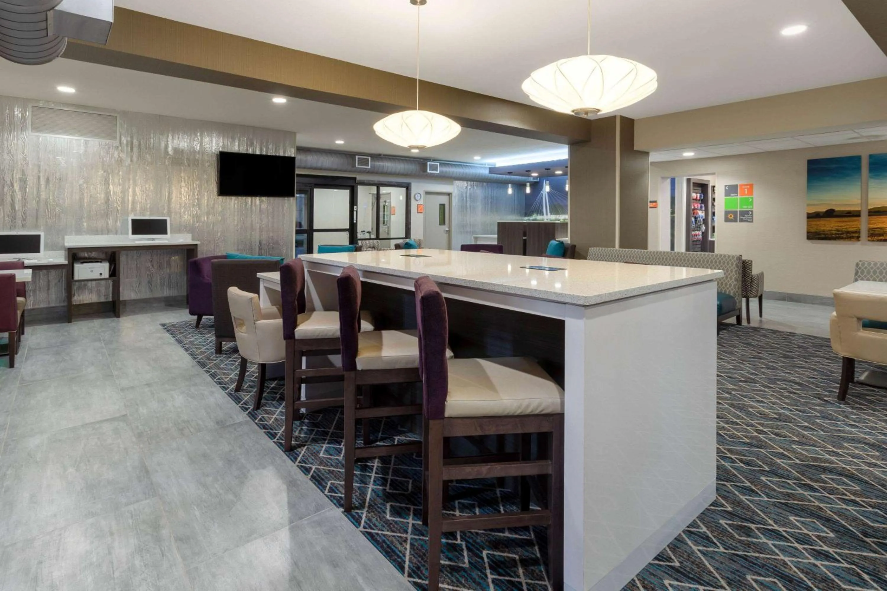 Lobby or reception in La Quinta by Wyndham Wichita Airport