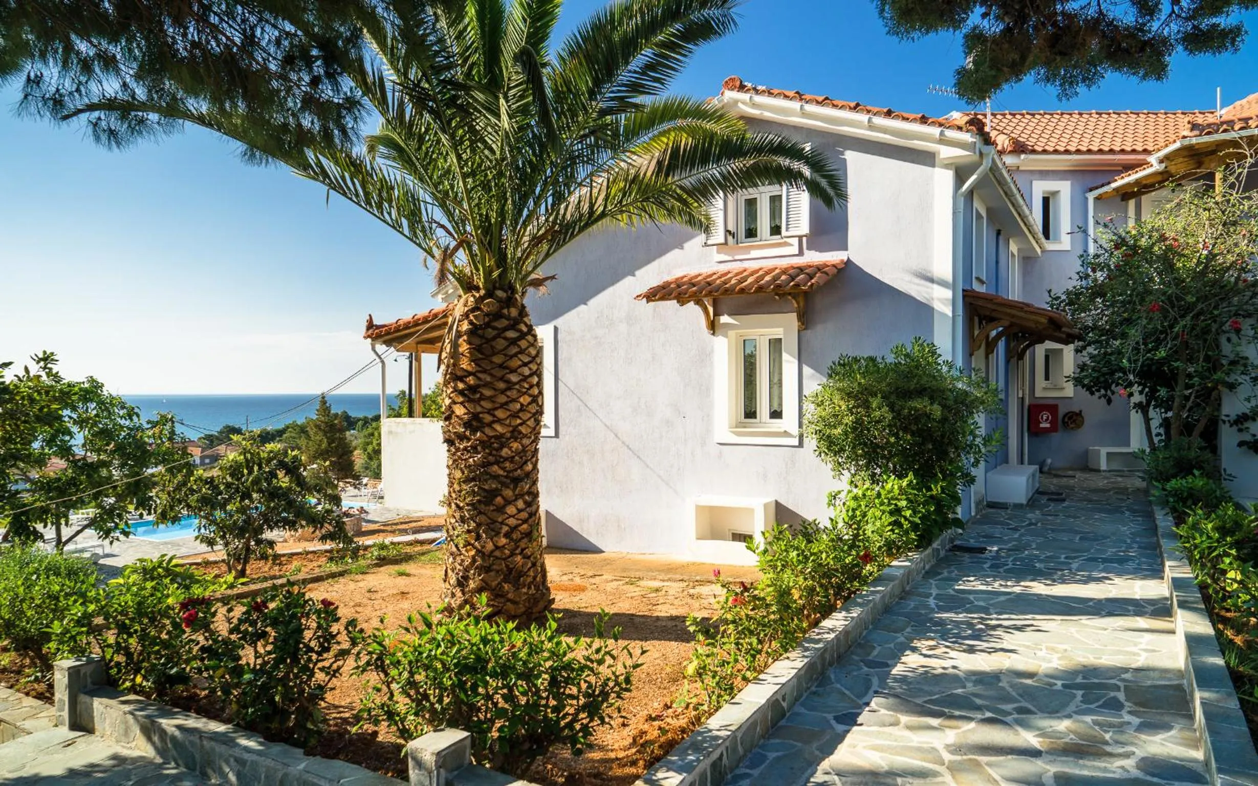 Facade/entrance in Villa Eliza