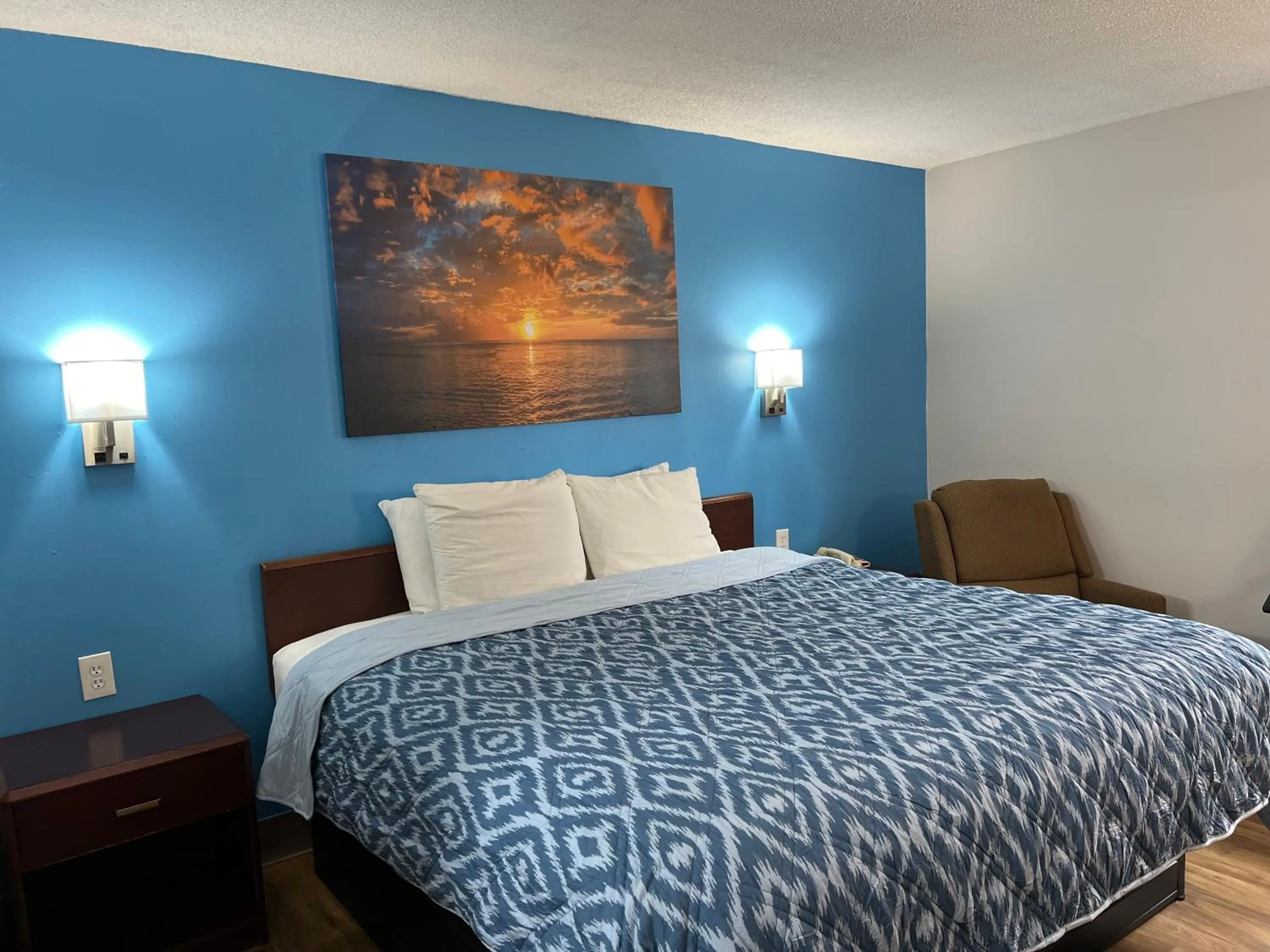 Bedroom, Bed in Extended Stay Warrenton Inn