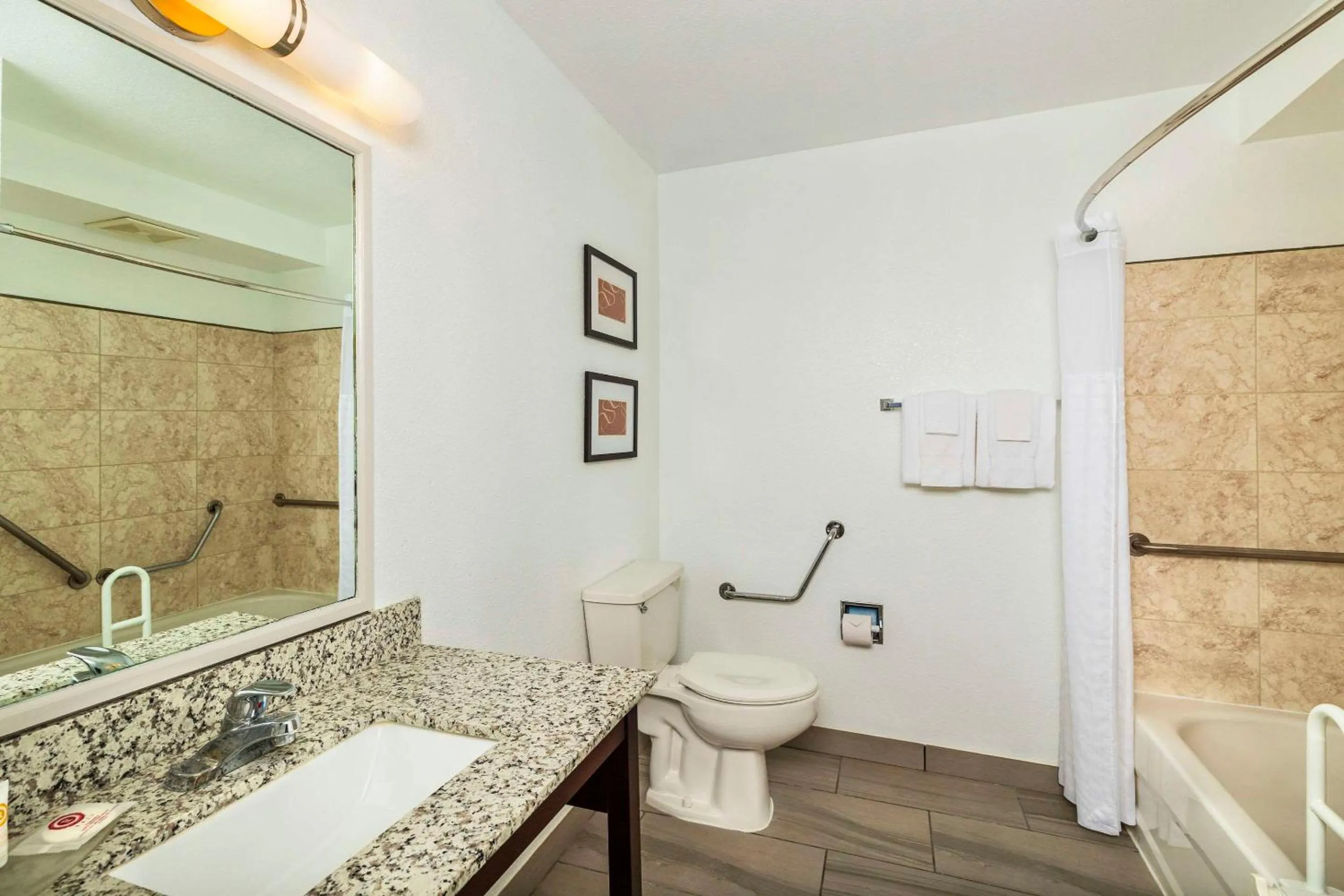 Bedroom in Comfort Inn & Suites