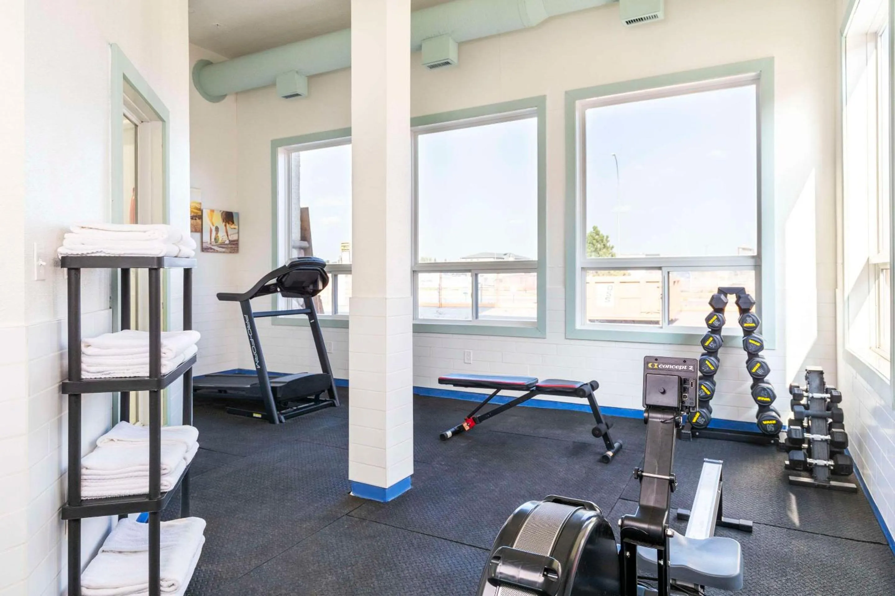 Fitness centre/facilities in Comfort Inn & Suites