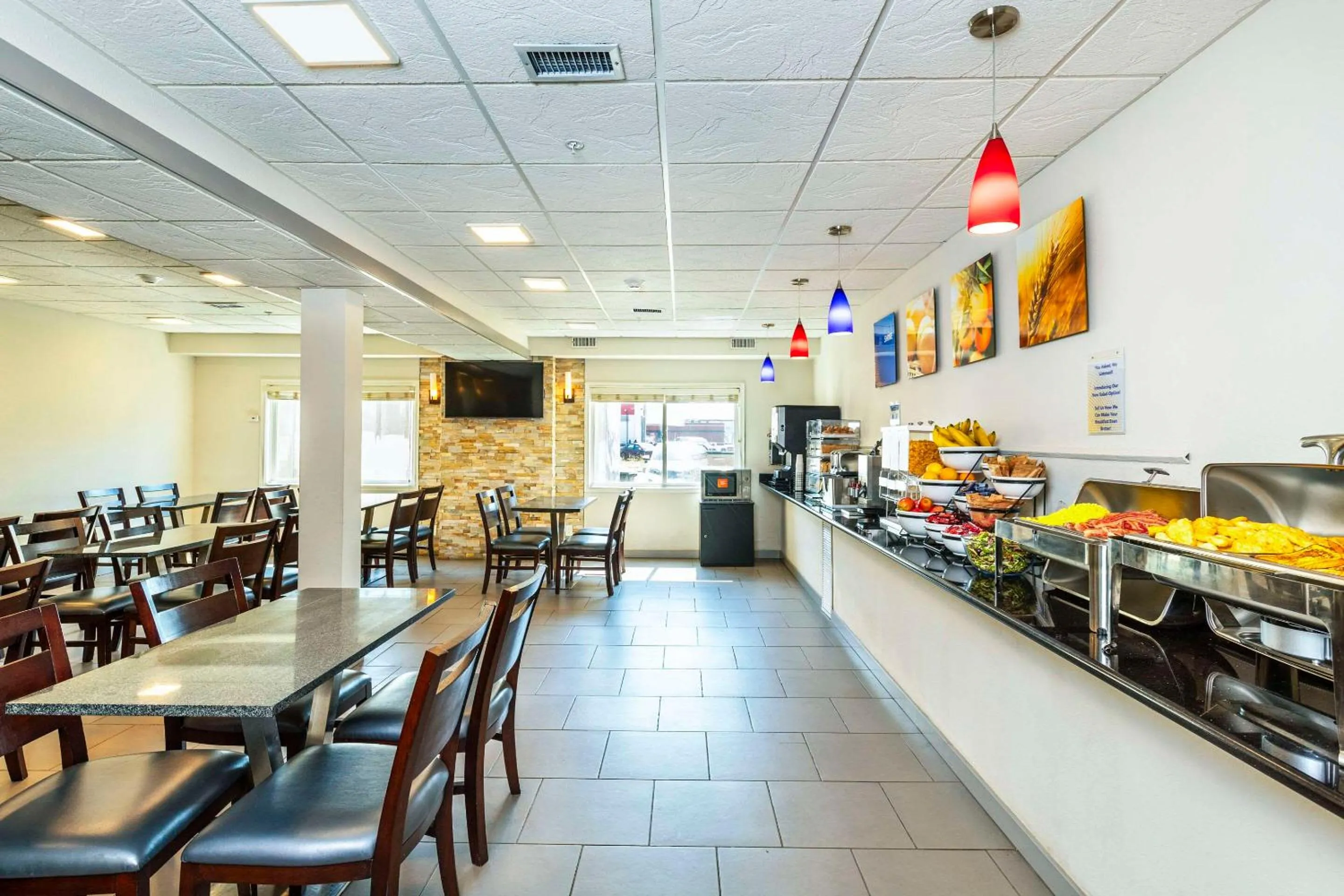 Breakfast in Comfort Inn & Suites