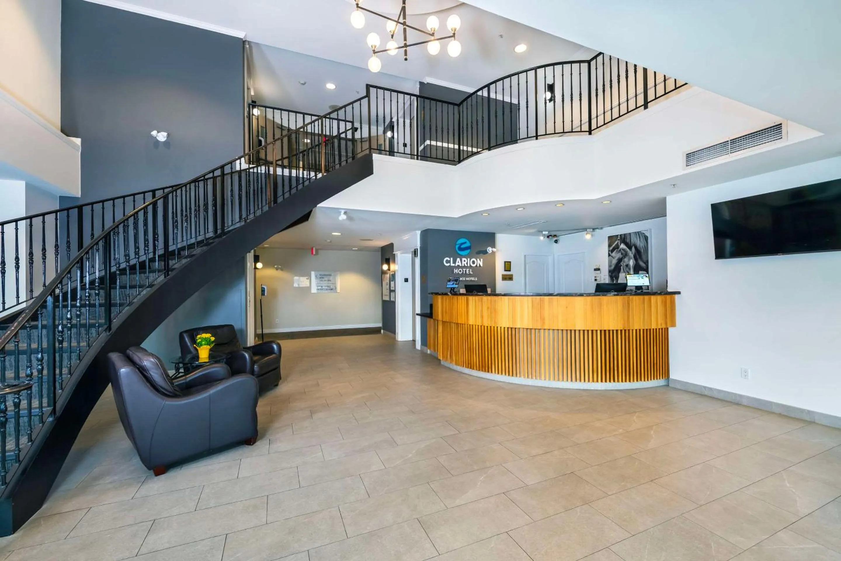 Lobby or reception in Clarion Hotel & Conference Centre