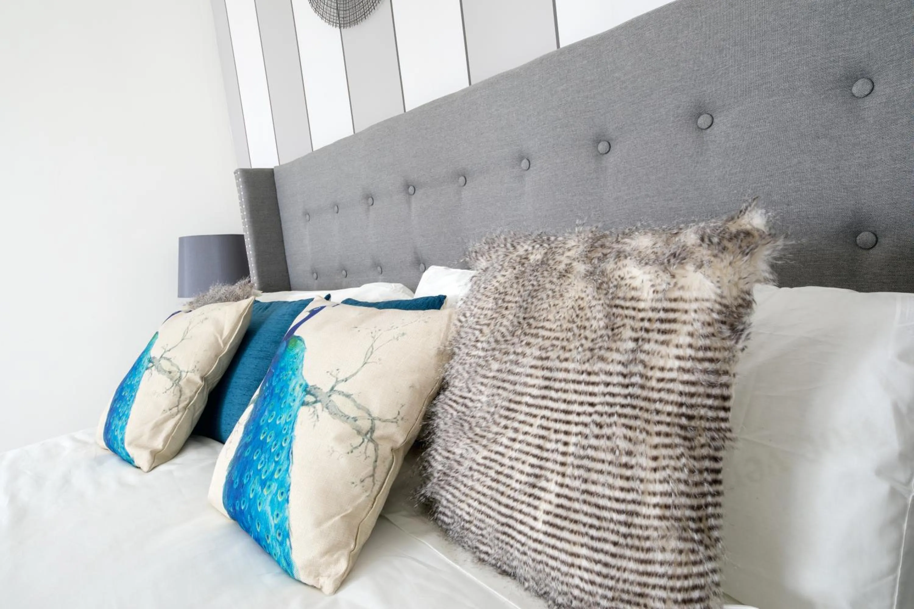 Decorative detail, Bed in Apartamentos Soho Boutique Museo