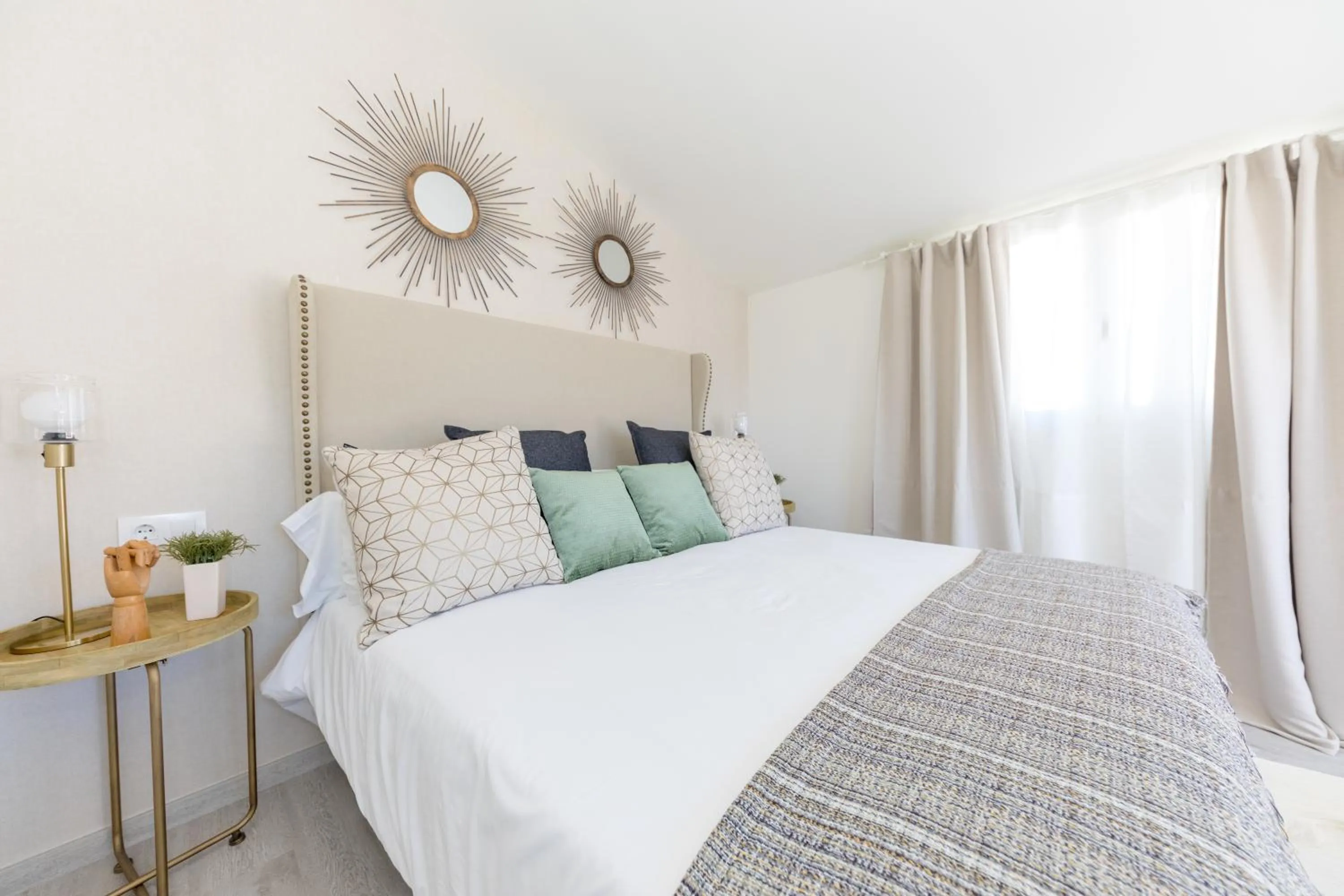 Bedroom, Bed in Apartamentos Soho Boutique Museo