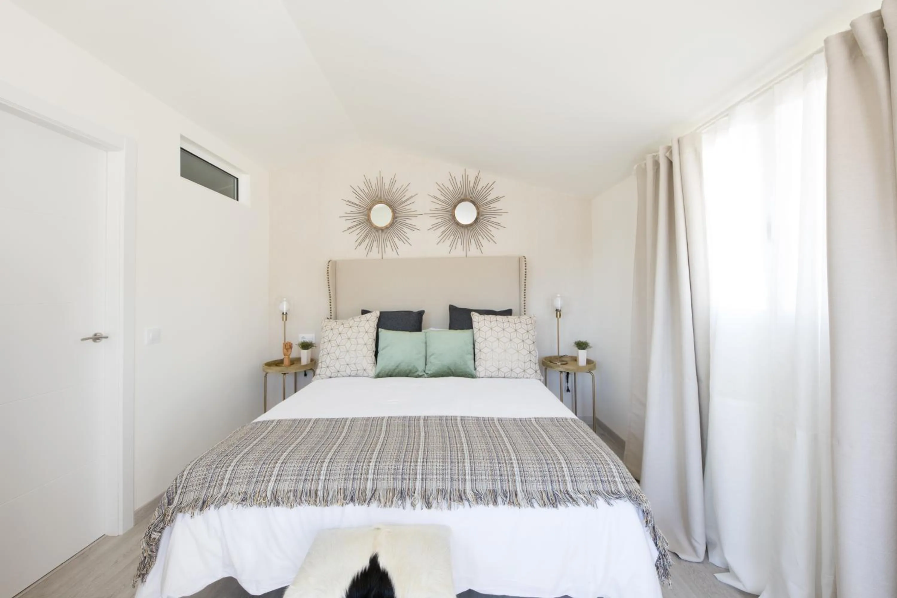 Bedroom, Bed in Apartamentos Soho Boutique Museo