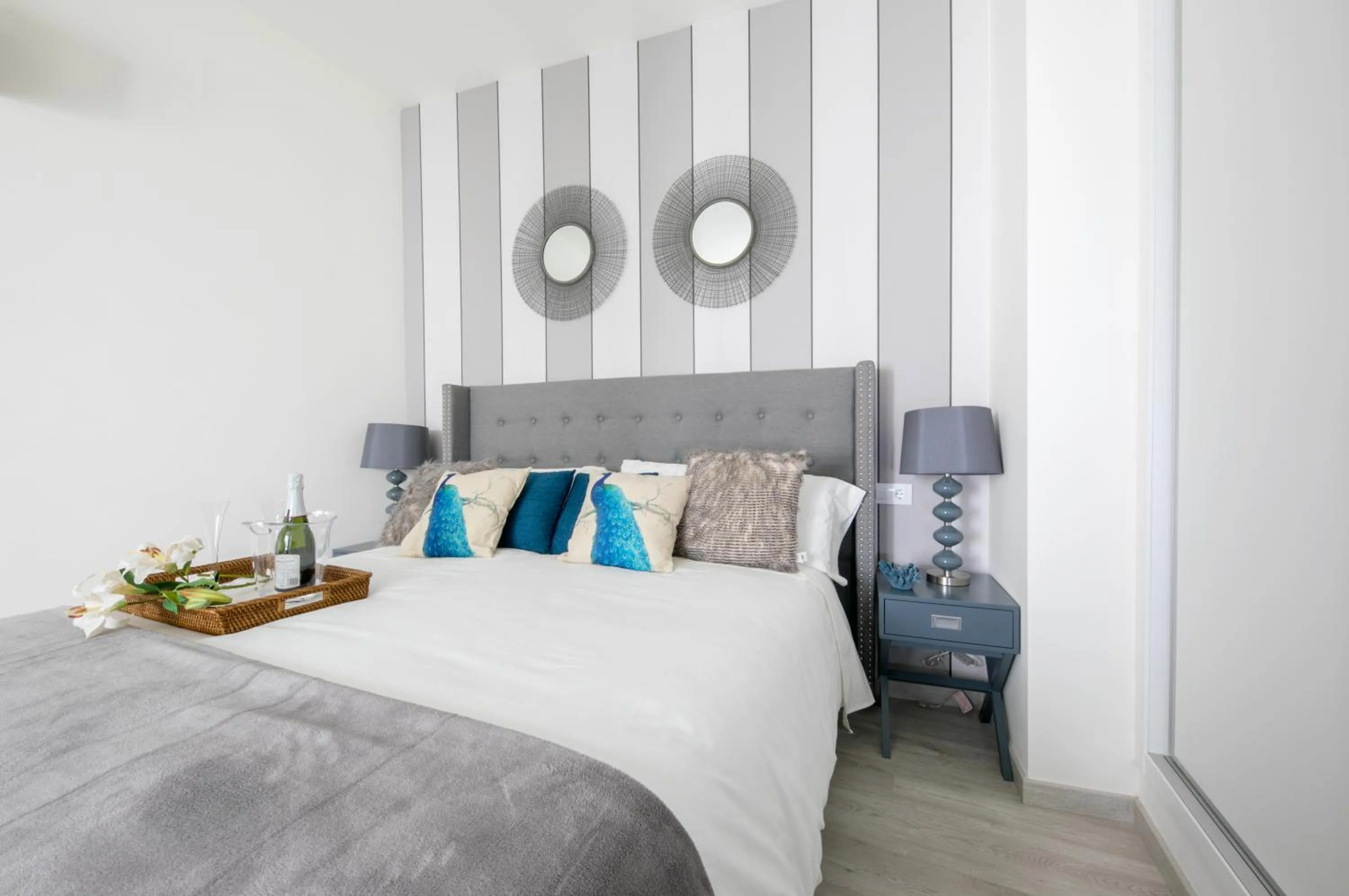 Bedroom, Bed in Apartamentos Soho Boutique Museo