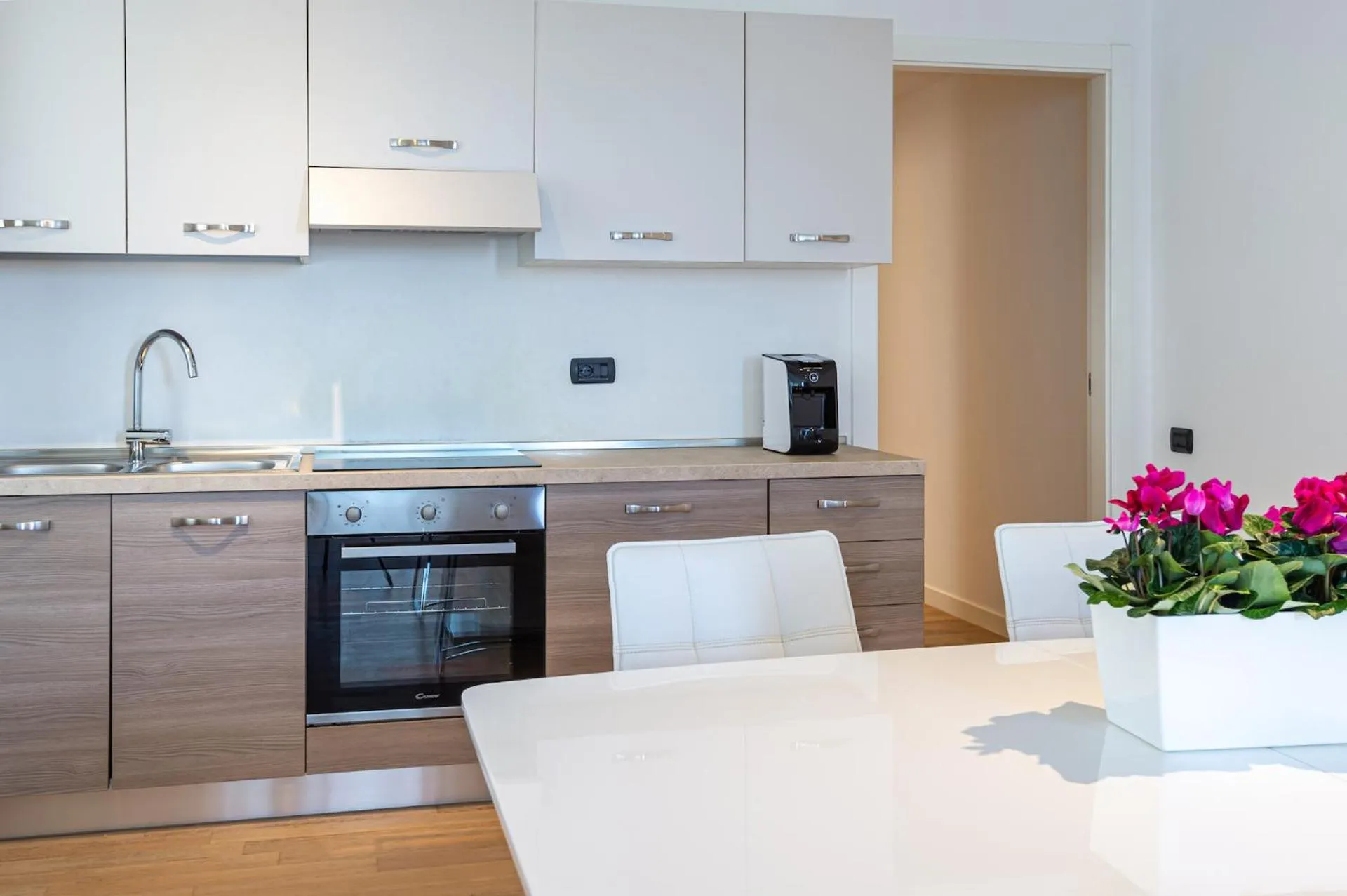Kitchen or kitchenette in UNA HOTELS Le Terrazze Treviso Hotel & Residence