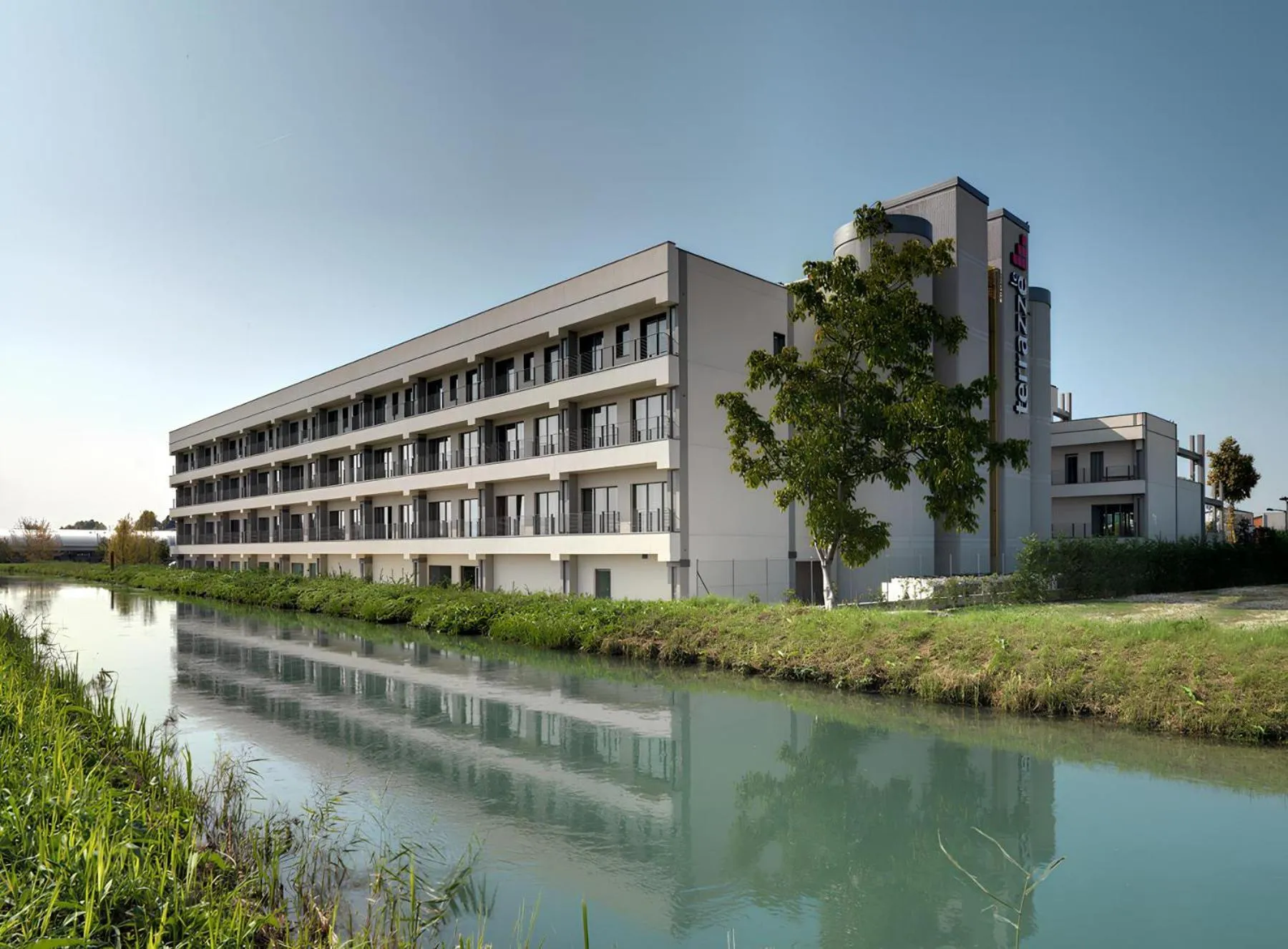 Property building in UNA HOTELS Le Terrazze Treviso Hotel & Residence