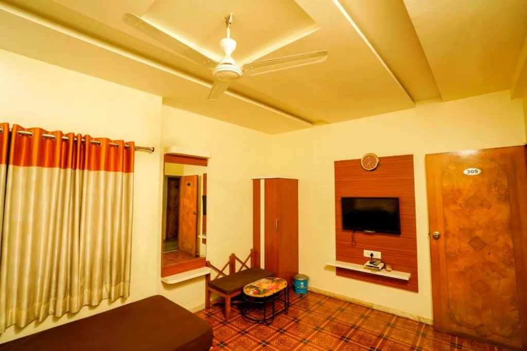 Bed in Hotel Bhakti Rajkot I Hotel in Rajkot I Best Hotel in Rajkot