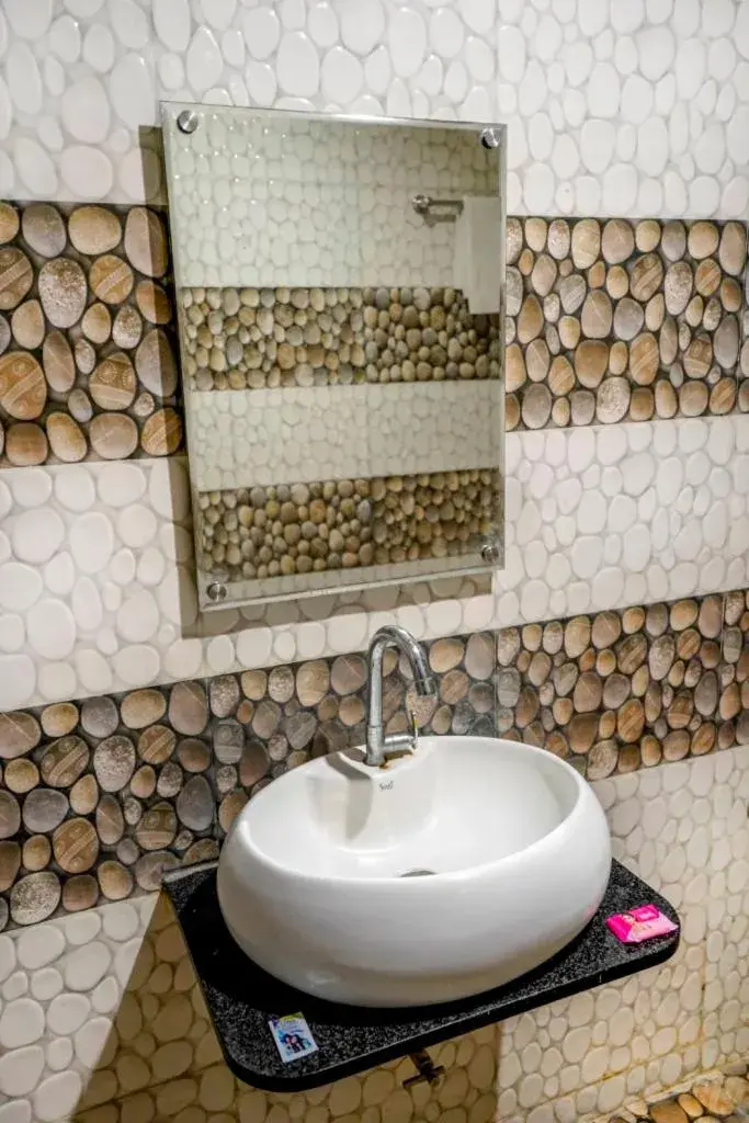 Standard Double Room - single occupancy in Hotel Bhakti Rajkot I Hotel in Rajkot I Best Hotel in Rajkot Standard Double Room - single occupancy in Hotel Bhakti Rajkot I Hotel in Rajkot I Best Hotel in Rajkot