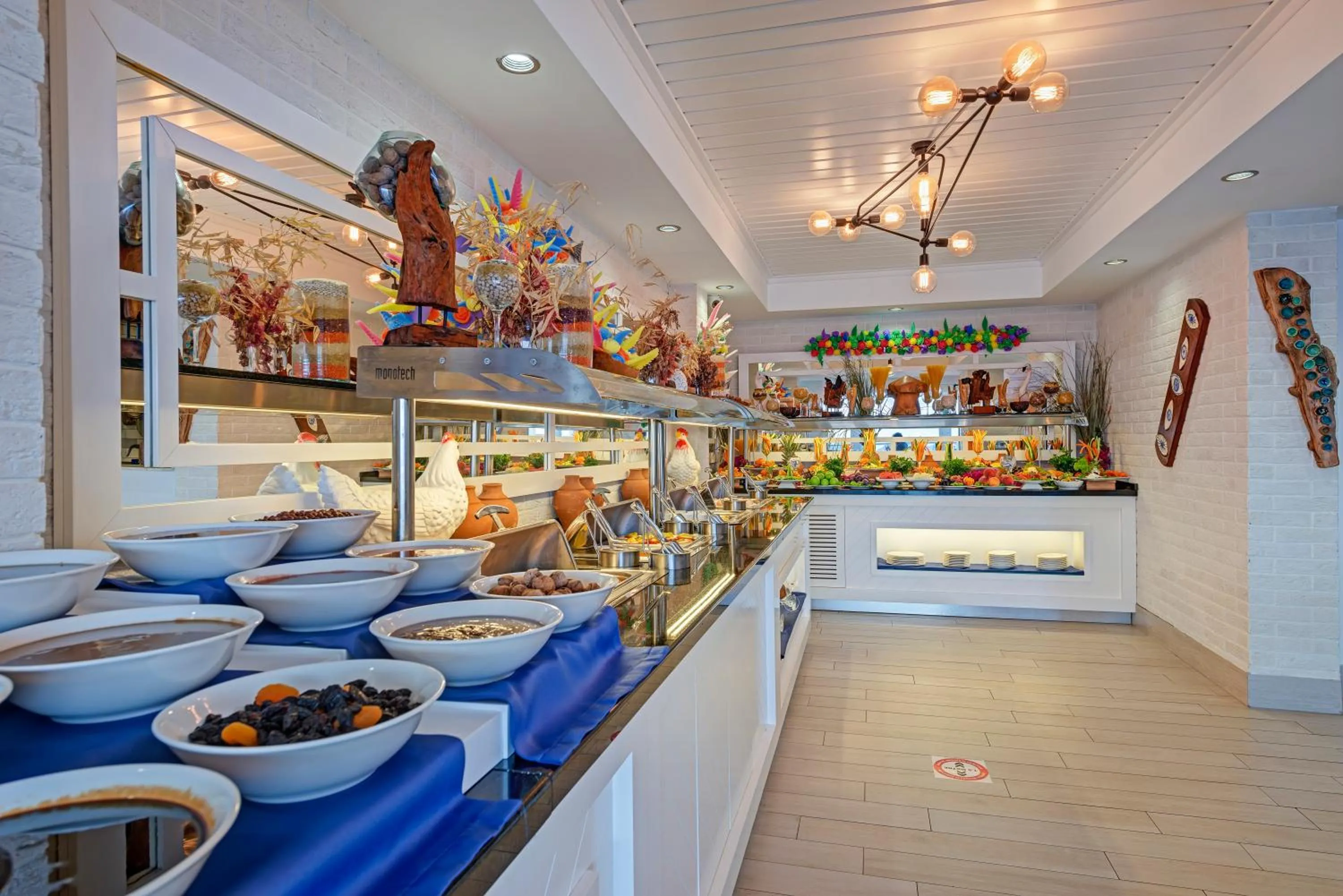 Buffet breakfast in Meis Exclusive Hotel