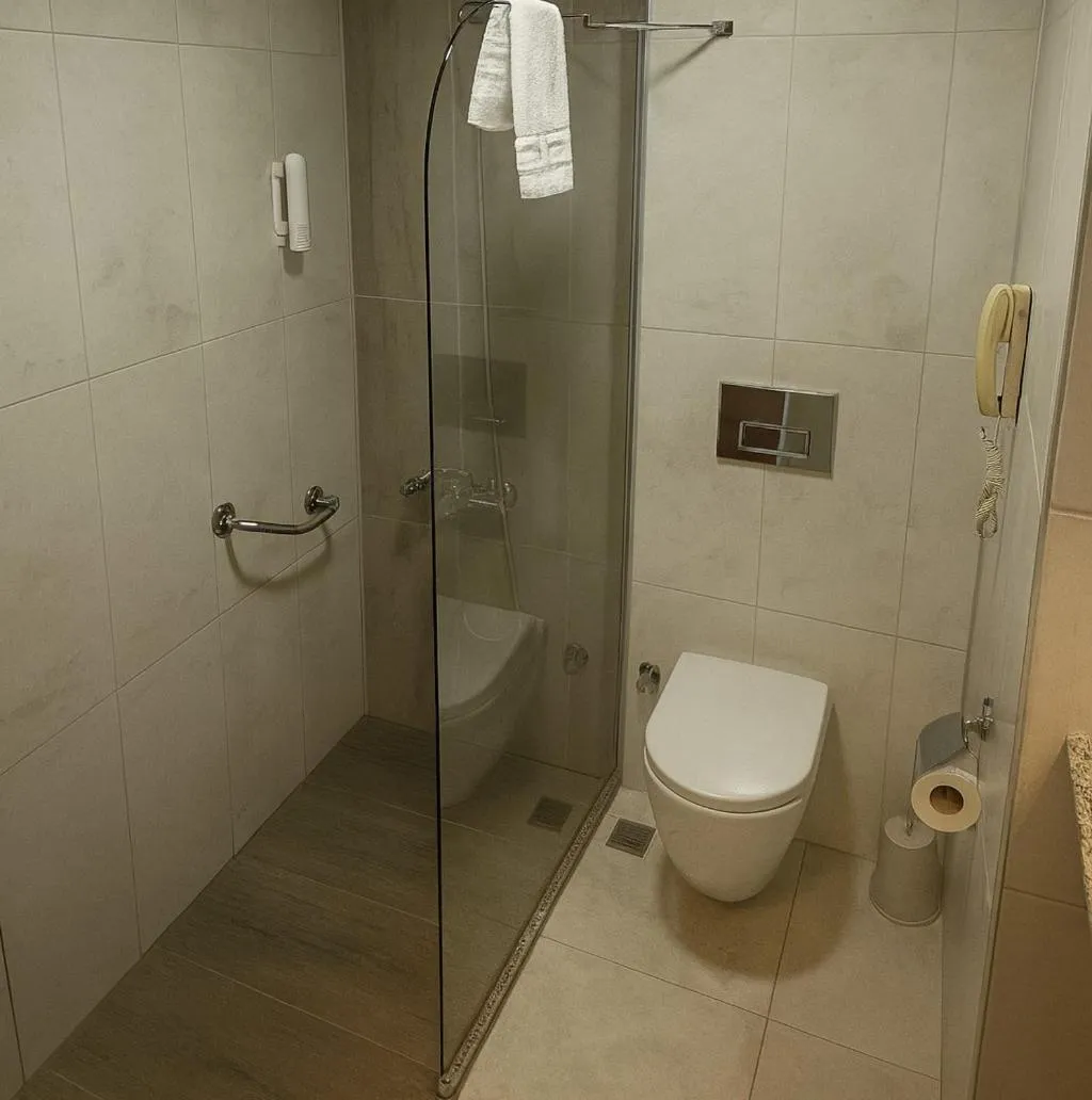 Shower in Kayhanbey Hotel