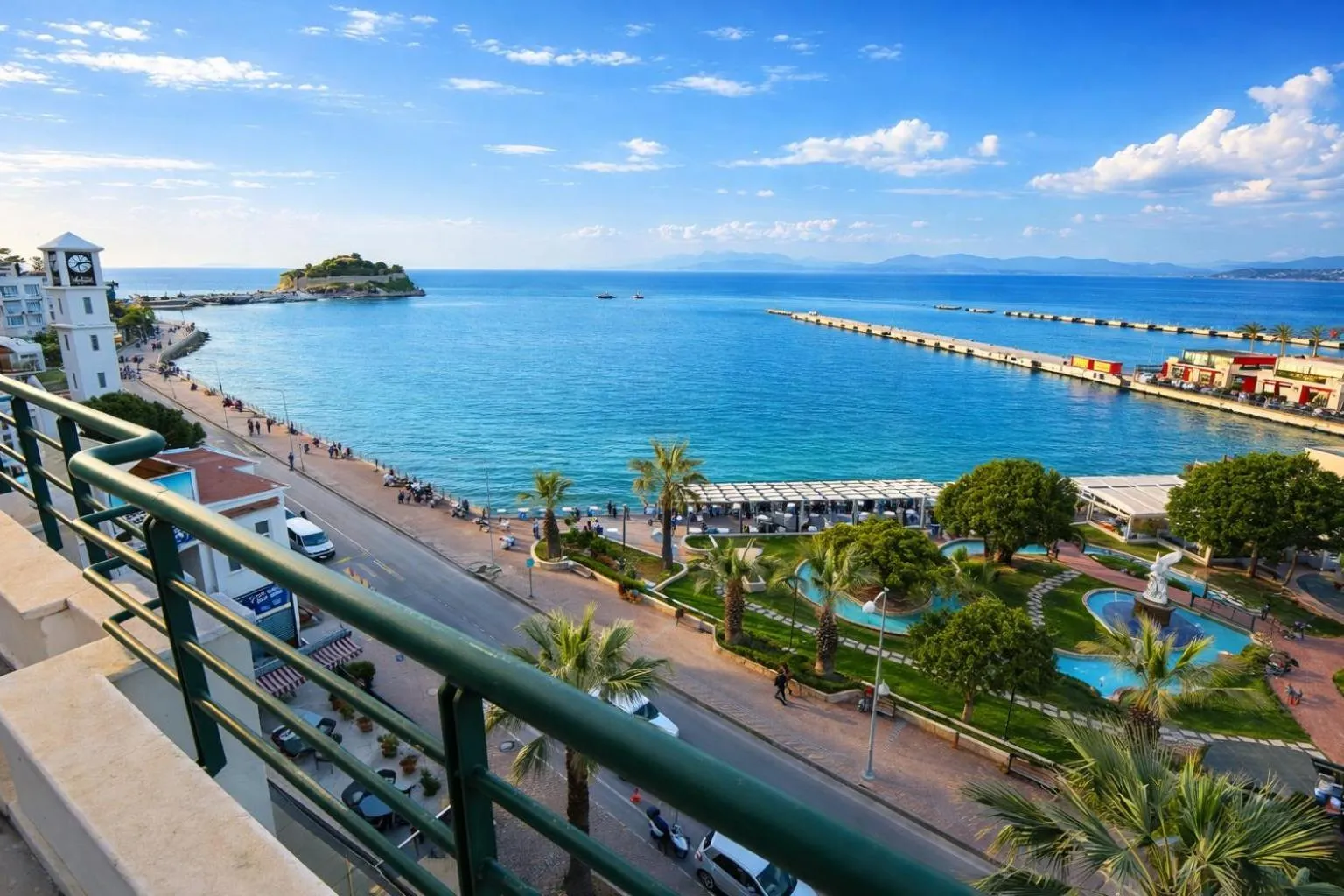 Balcony/Terrace in Kayhanbey Hotel