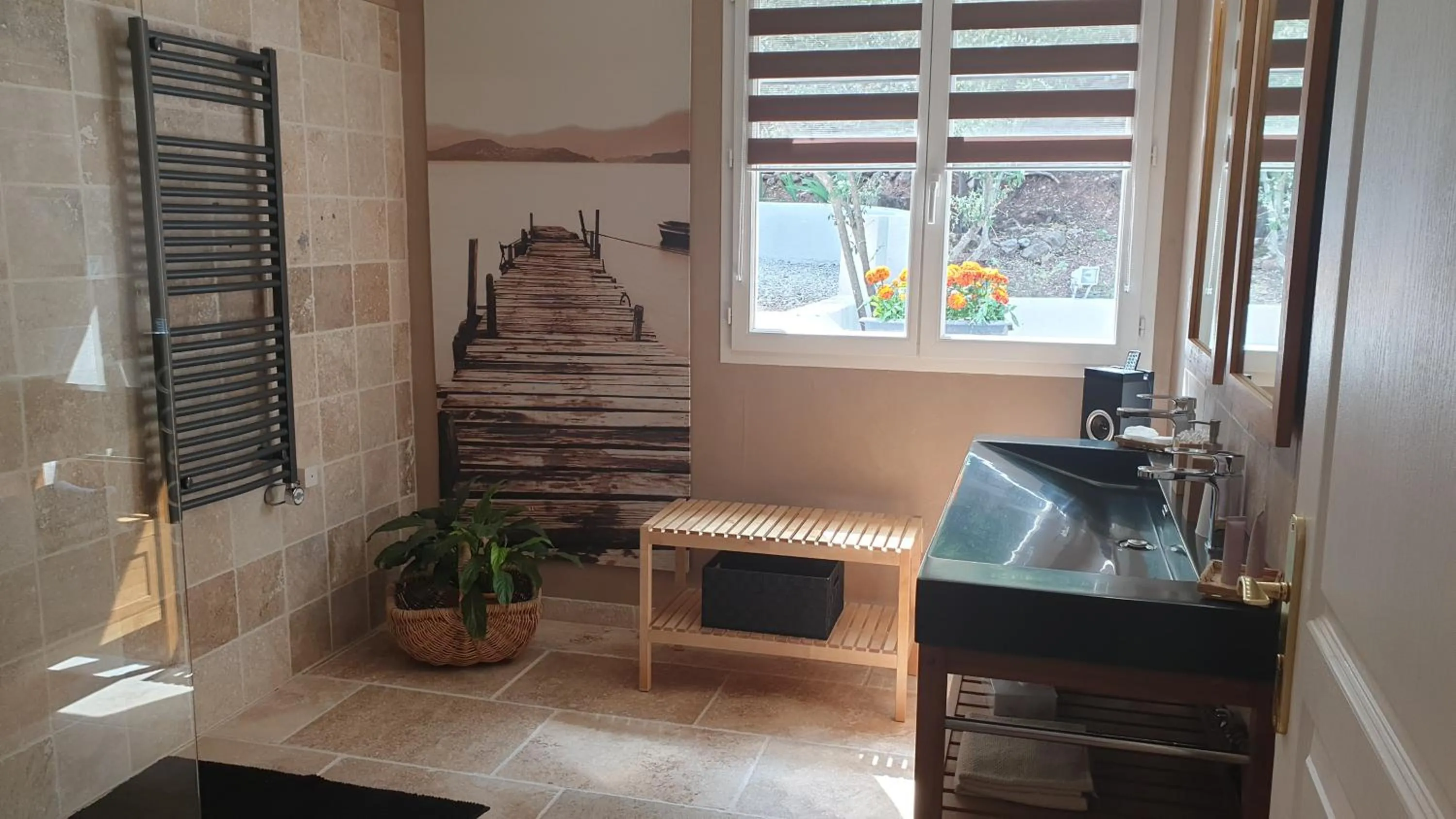 Bathroom in La Villa d'Olivène