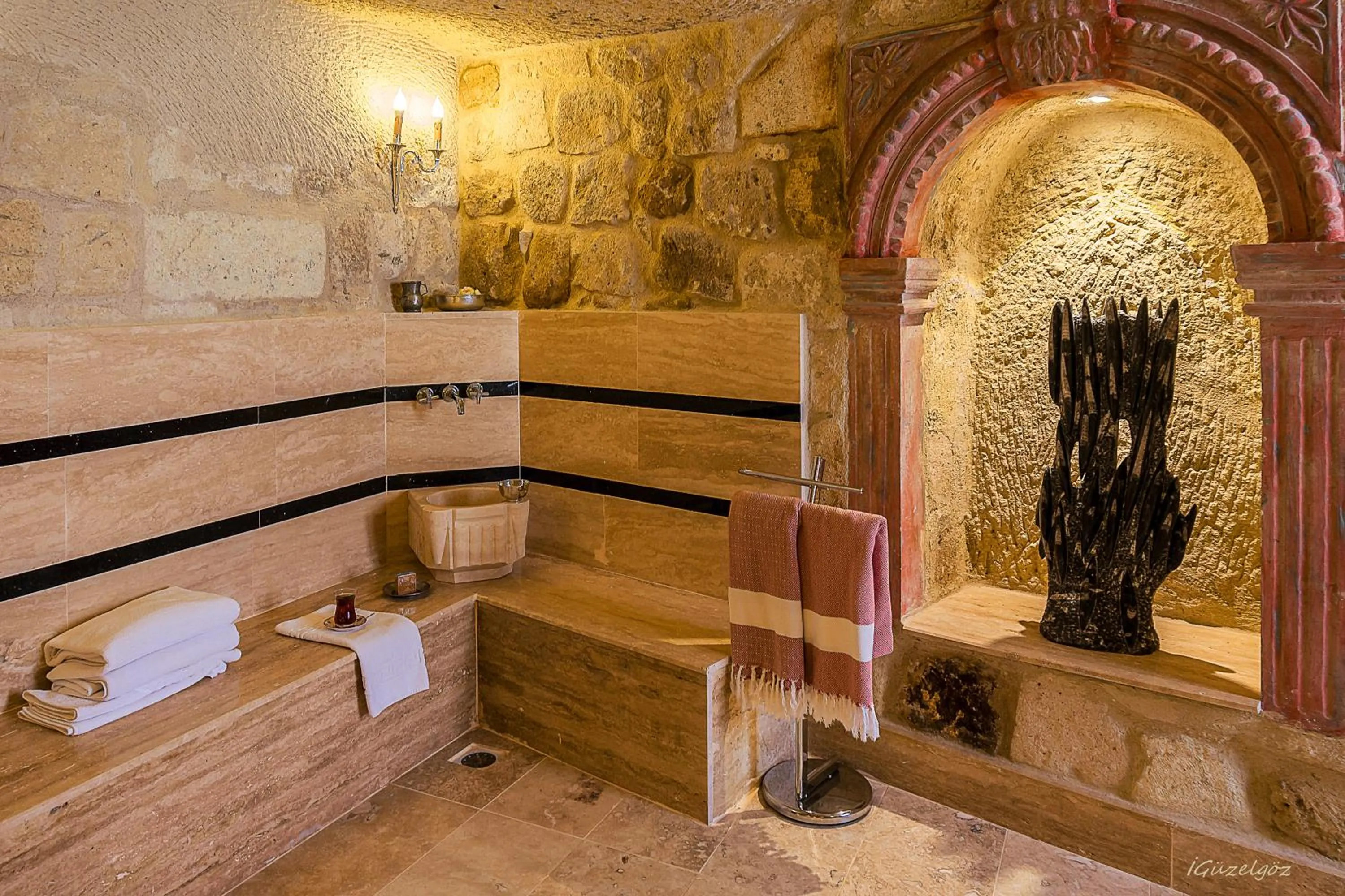 Bathroom in Hezen Cave Hotel