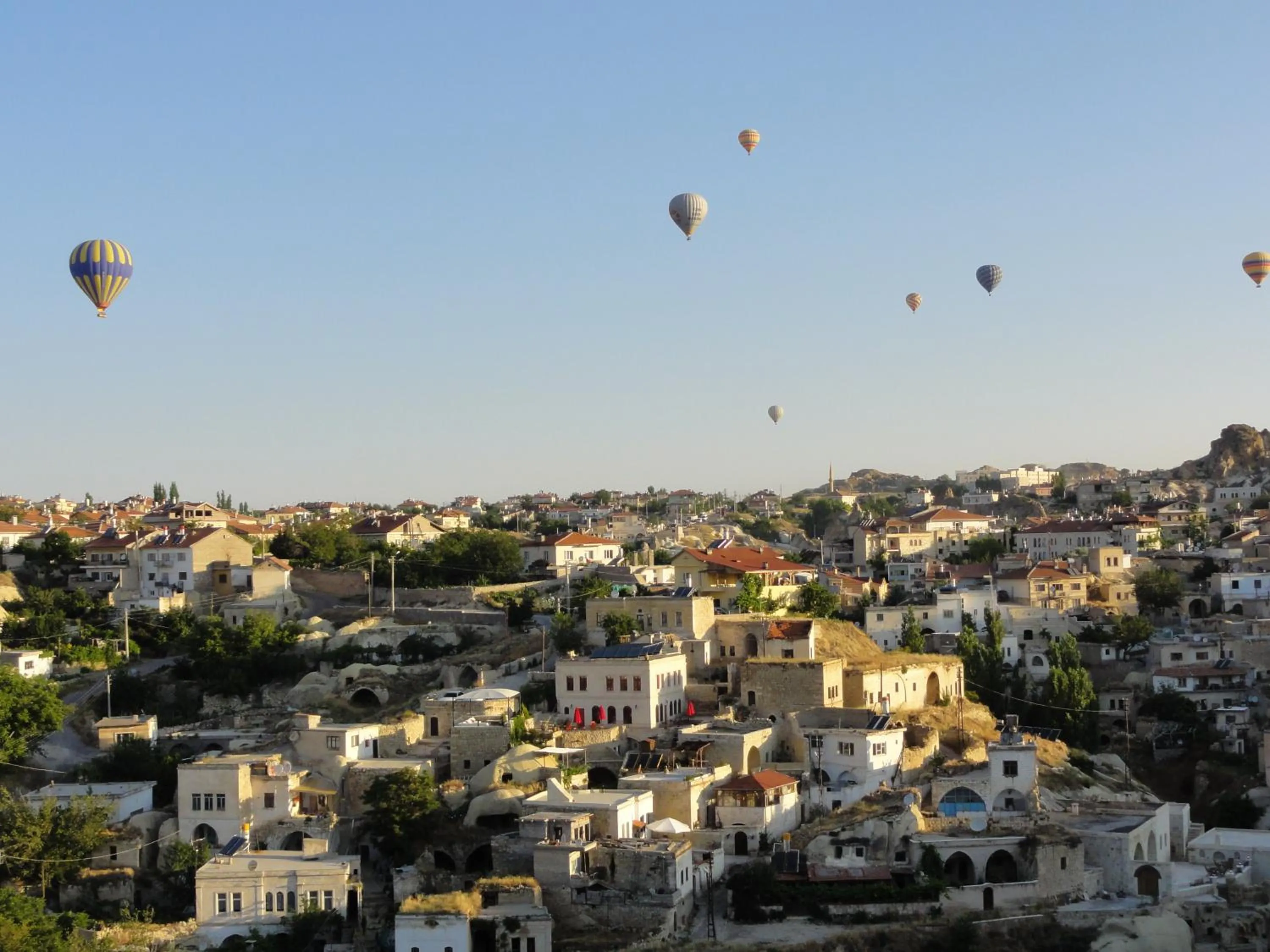Day in Hezen Cave Hotel