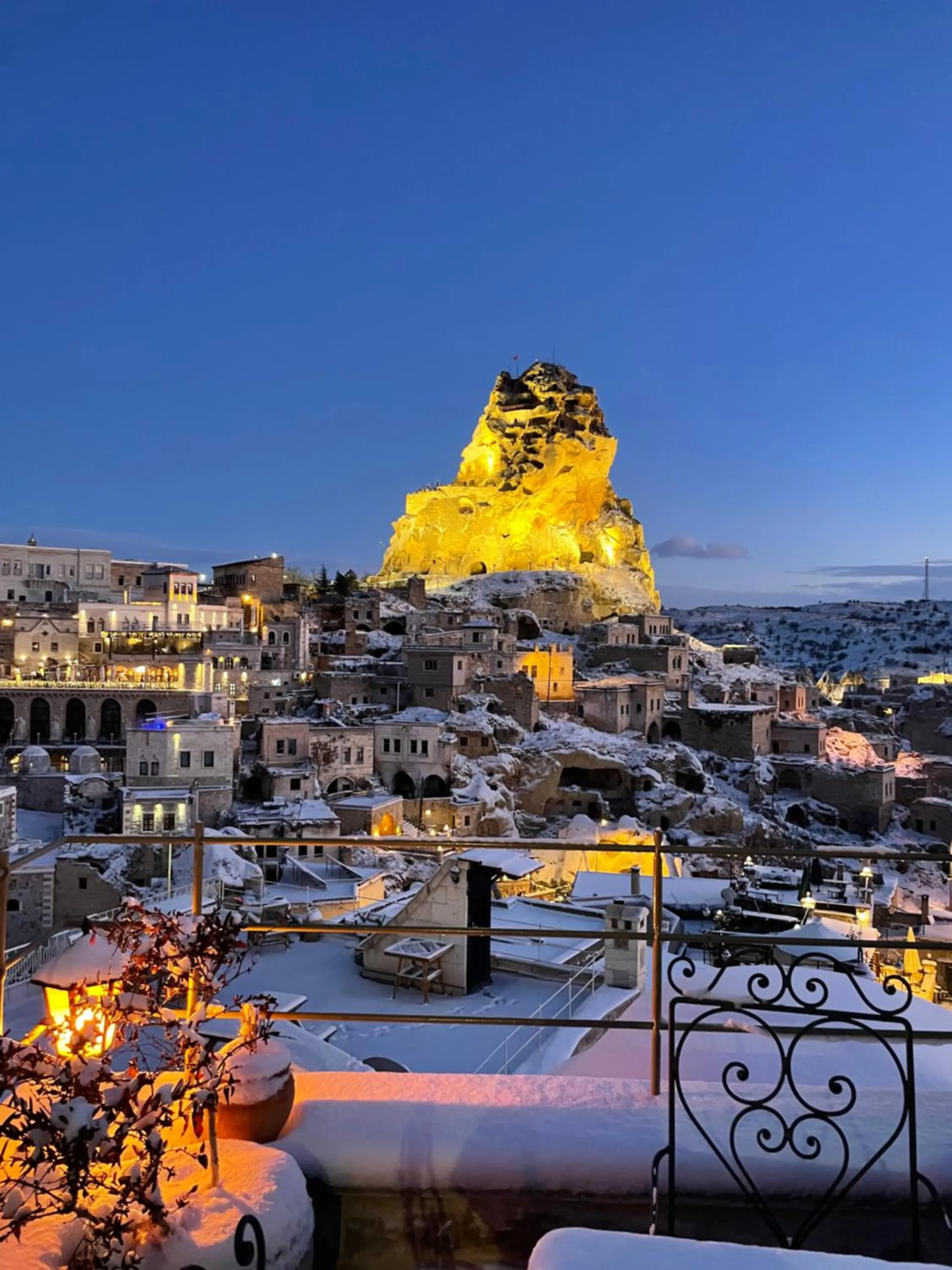 Winter in Hezen Cave Hotel