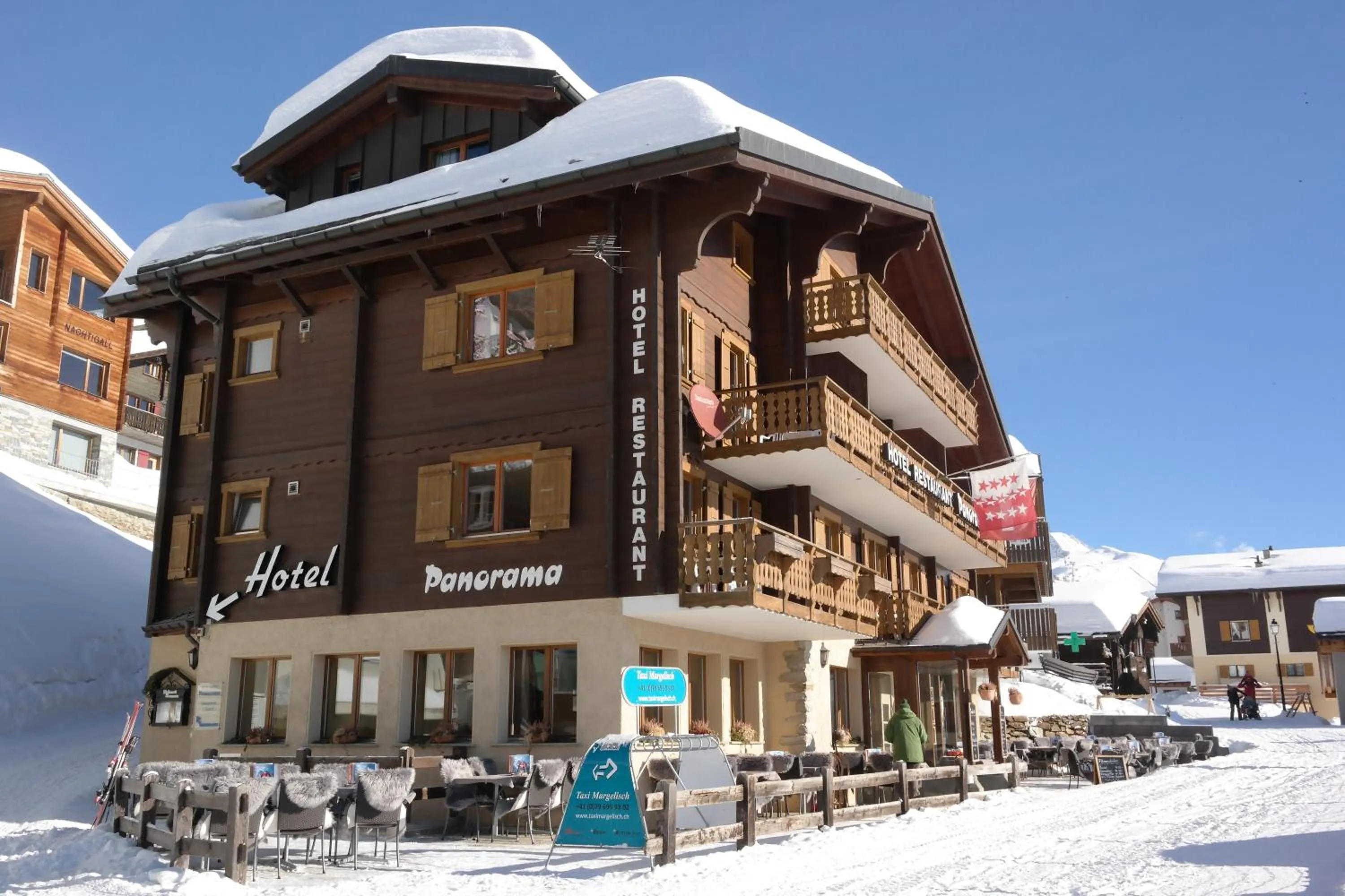 Property building in Panorama Hotel & Restaurant