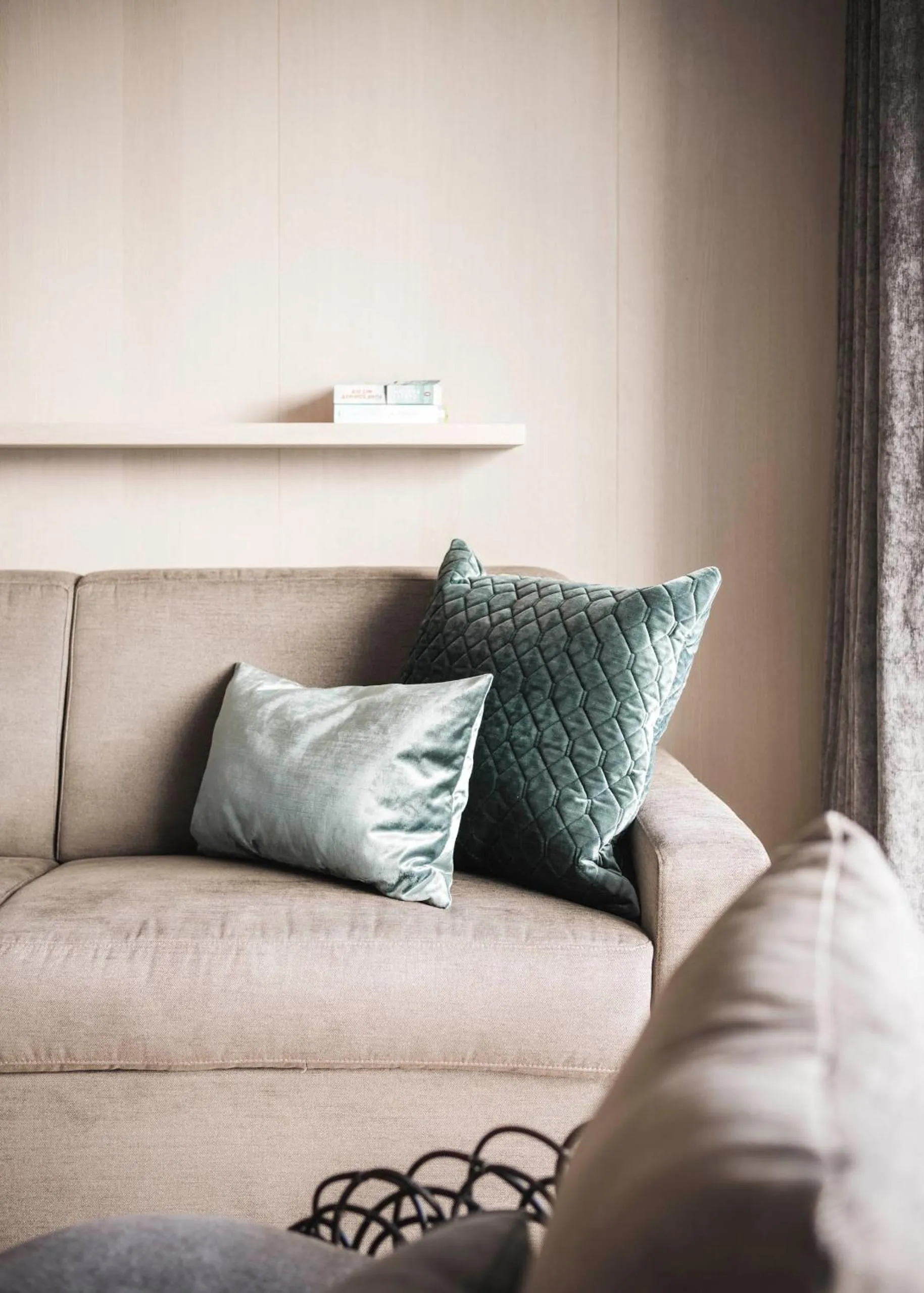 Seating area in Schenna Resort