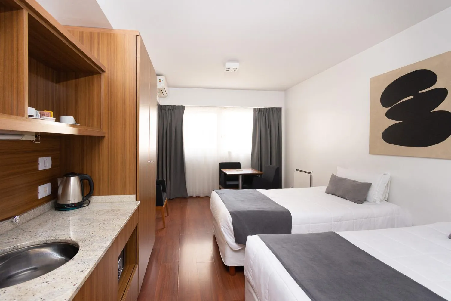 Photo of the whole room, Bed in Hotel Bys Palermo