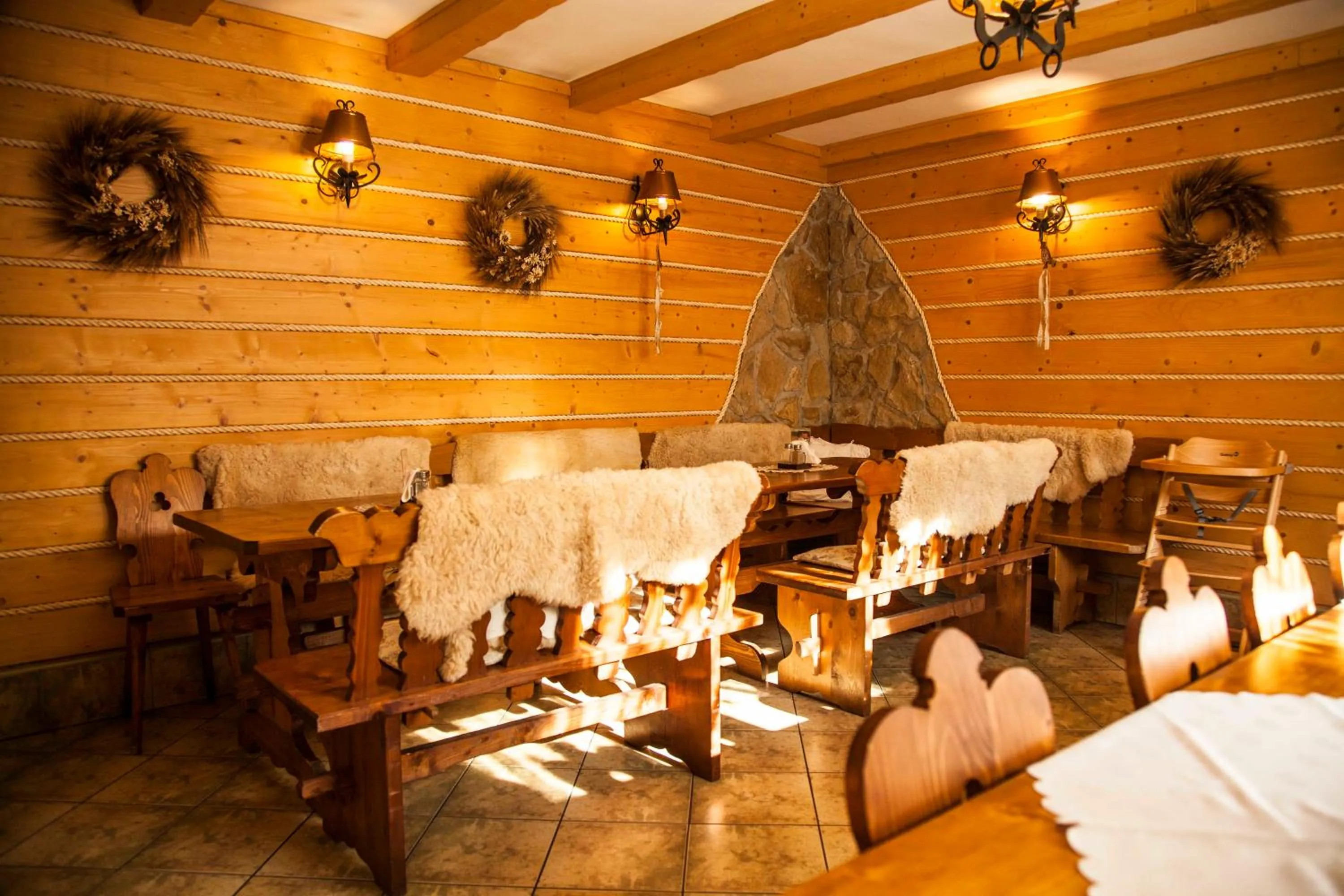 Dining area in Willa Wisełka