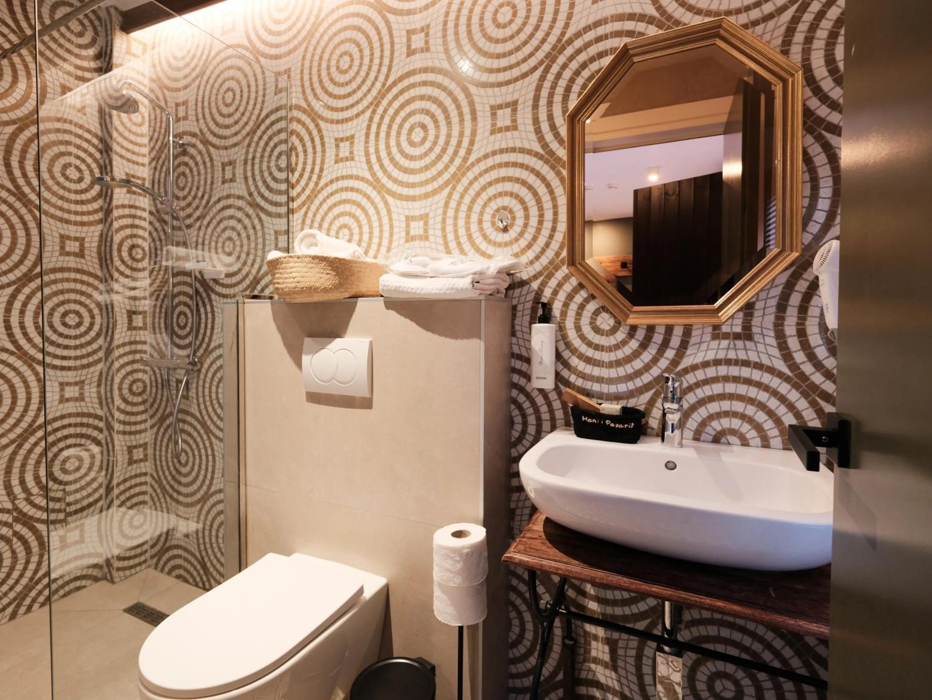 HANI I PAZARIT Boutique Hotel