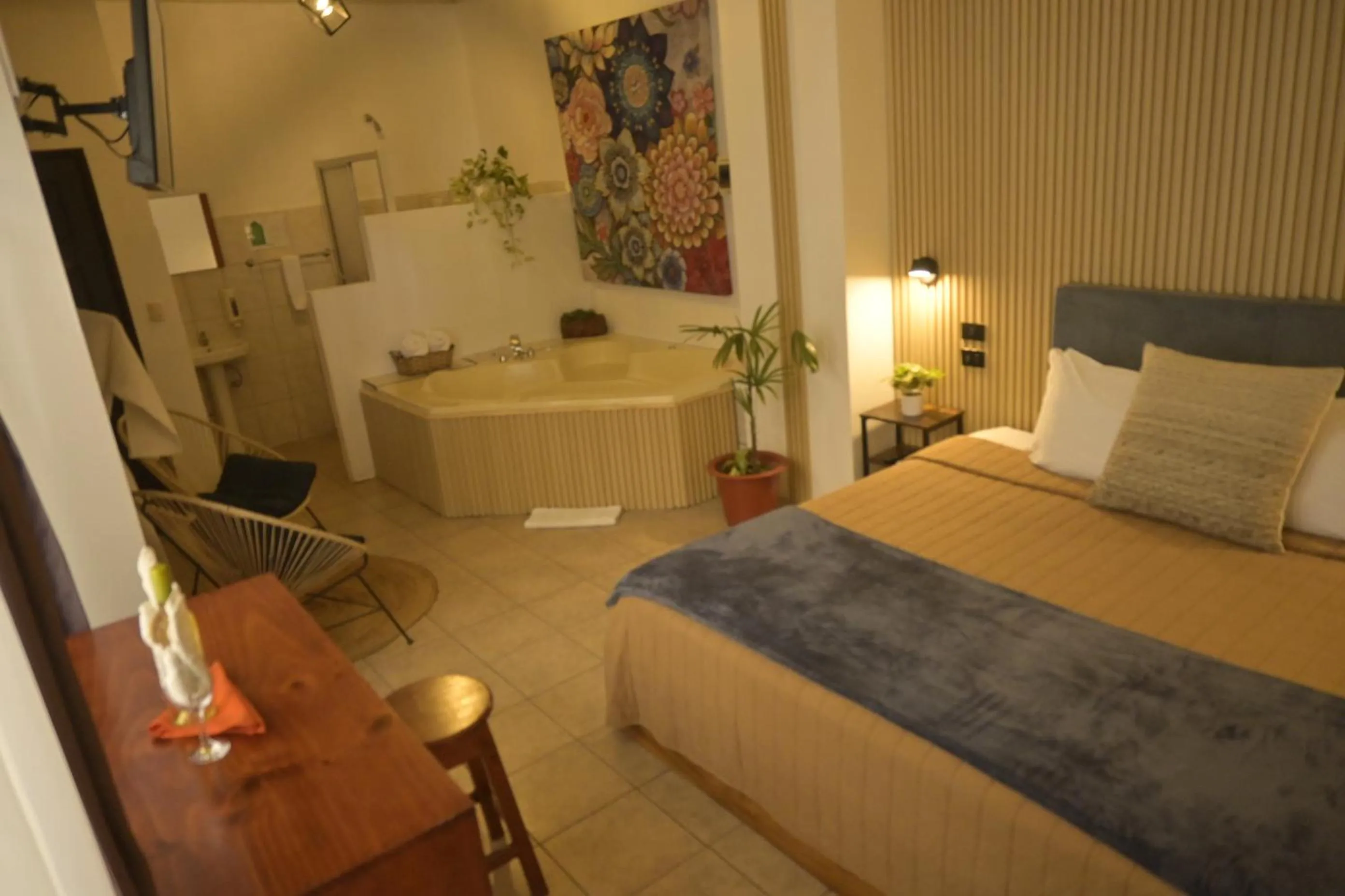 Photo of the whole room, Bed in Hotel Las Colinas