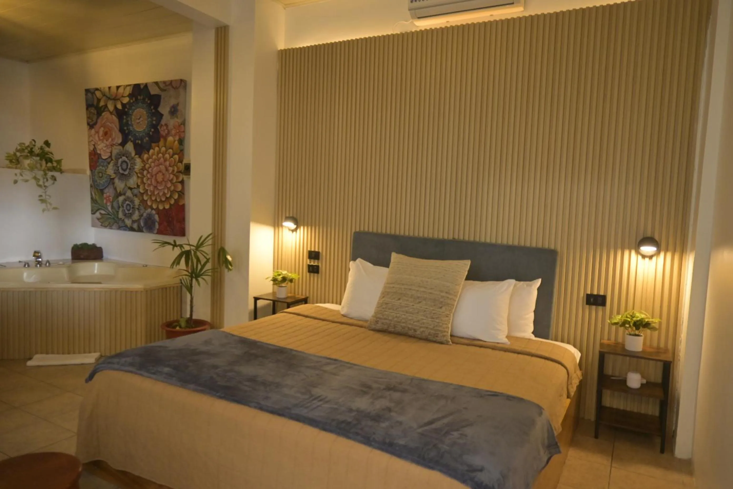 Photo of the whole room, Bed in Hotel Las Colinas