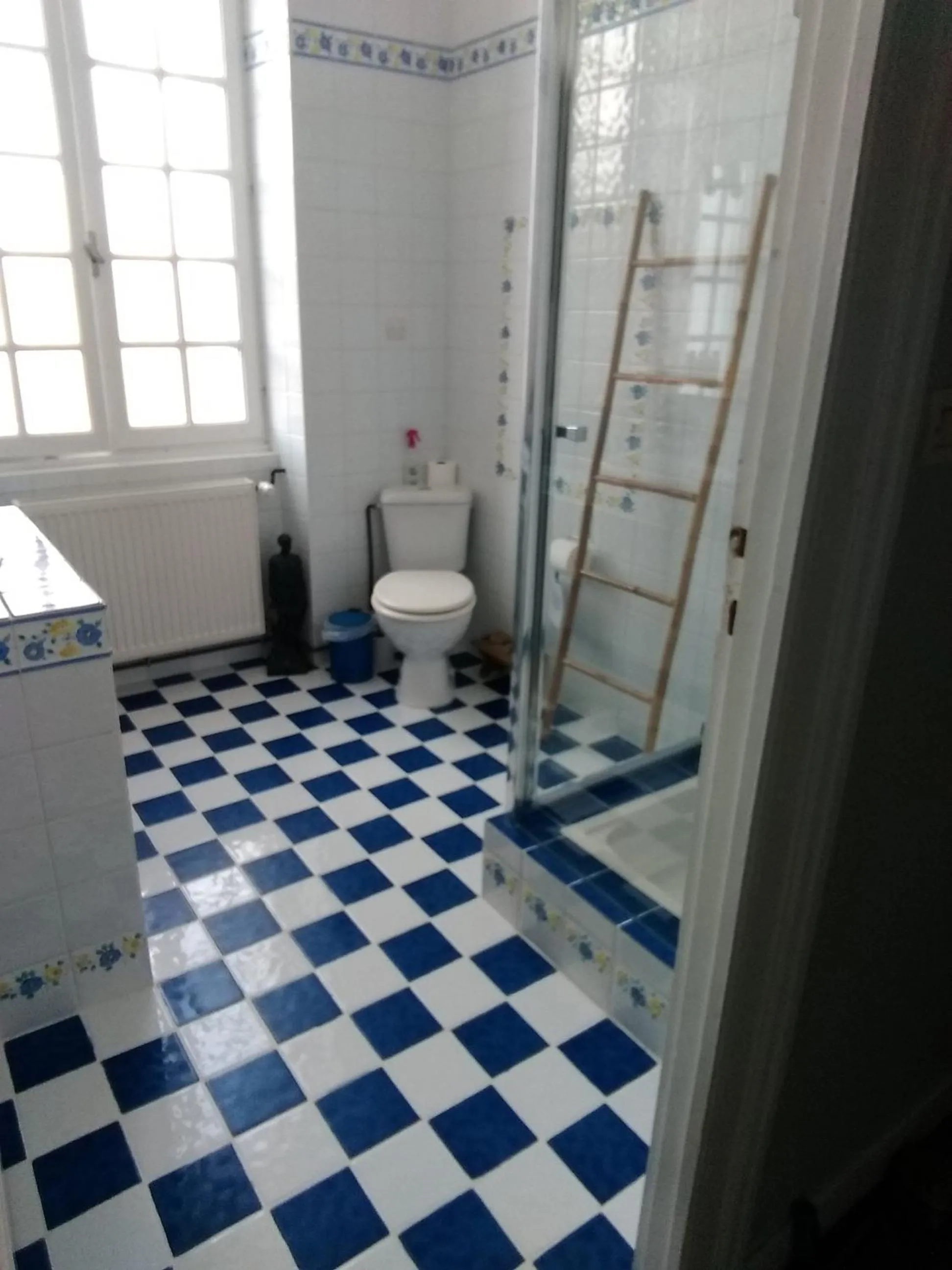 Bathroom in L'ancienne École