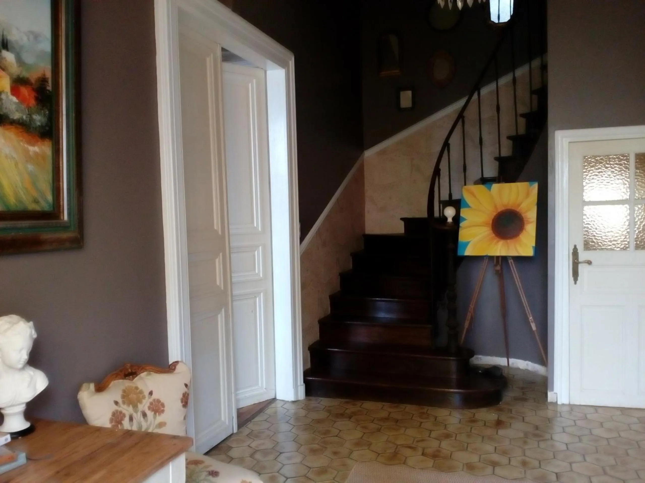 Text overlay in L'ancienne École