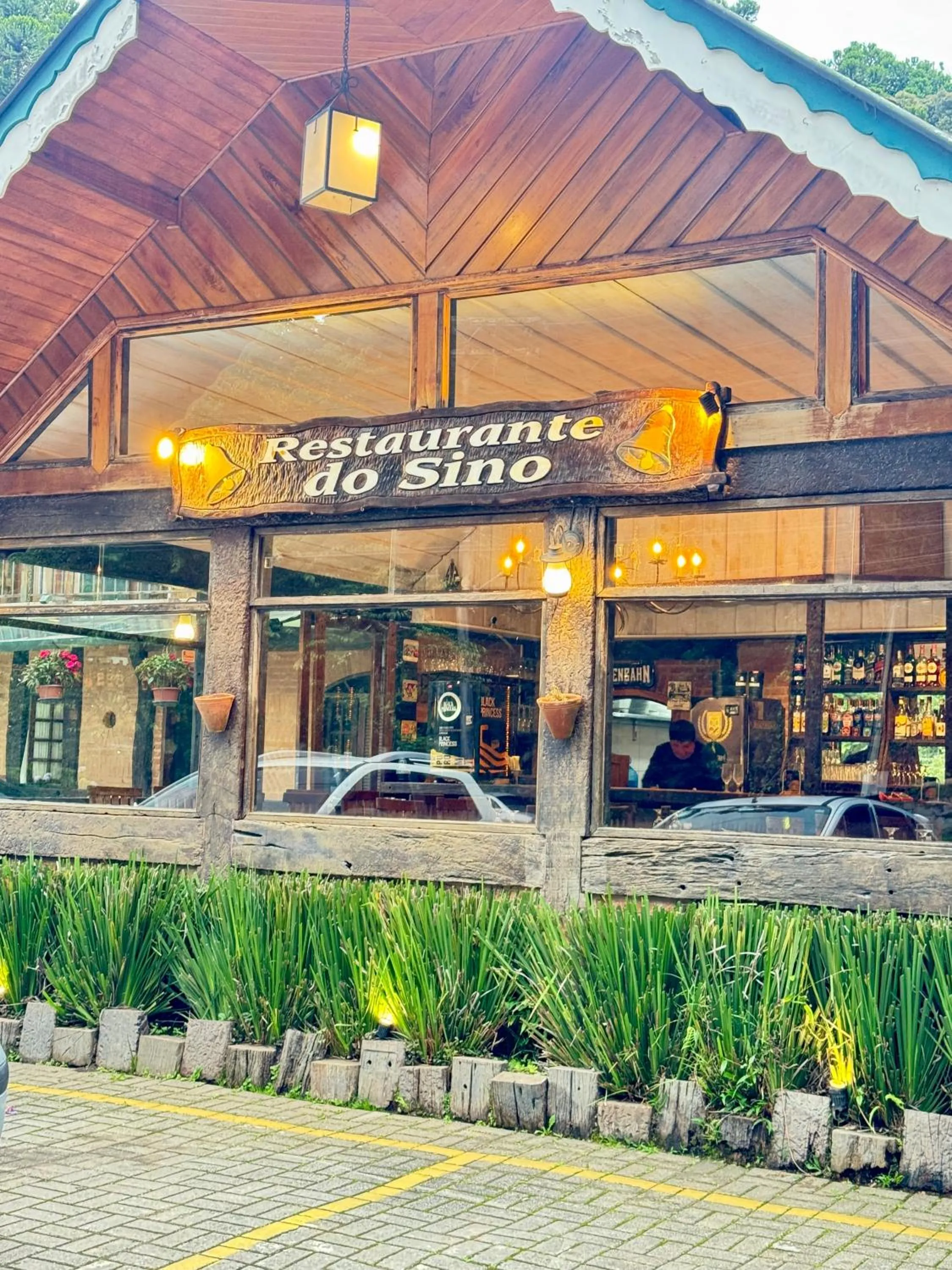 Property building in Pousada do Sino - 2 min do Capivari