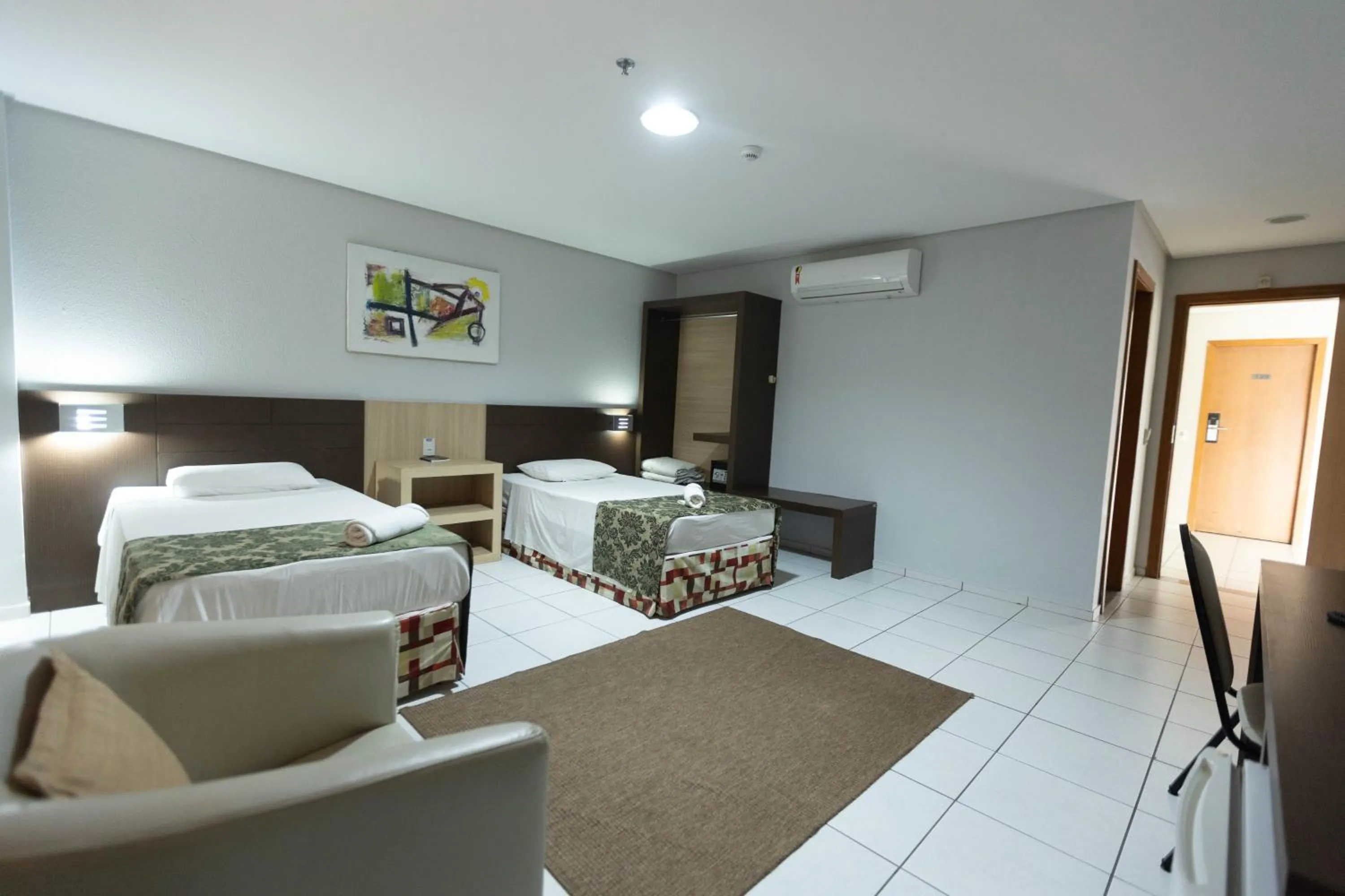 Bed in Hits Pantanal Hotel Aeroporto Cuiabá