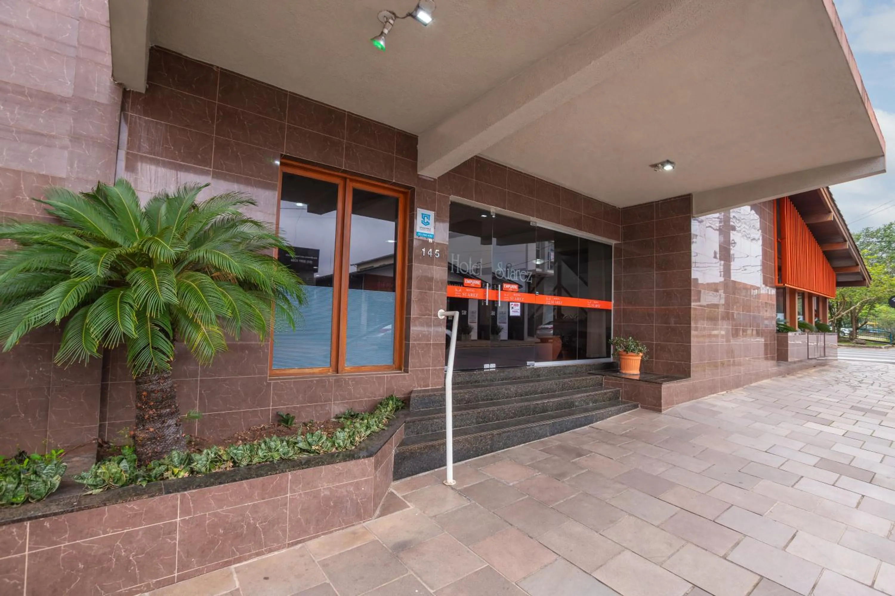 Facade/entrance in Hotel Suárez Campo Bom