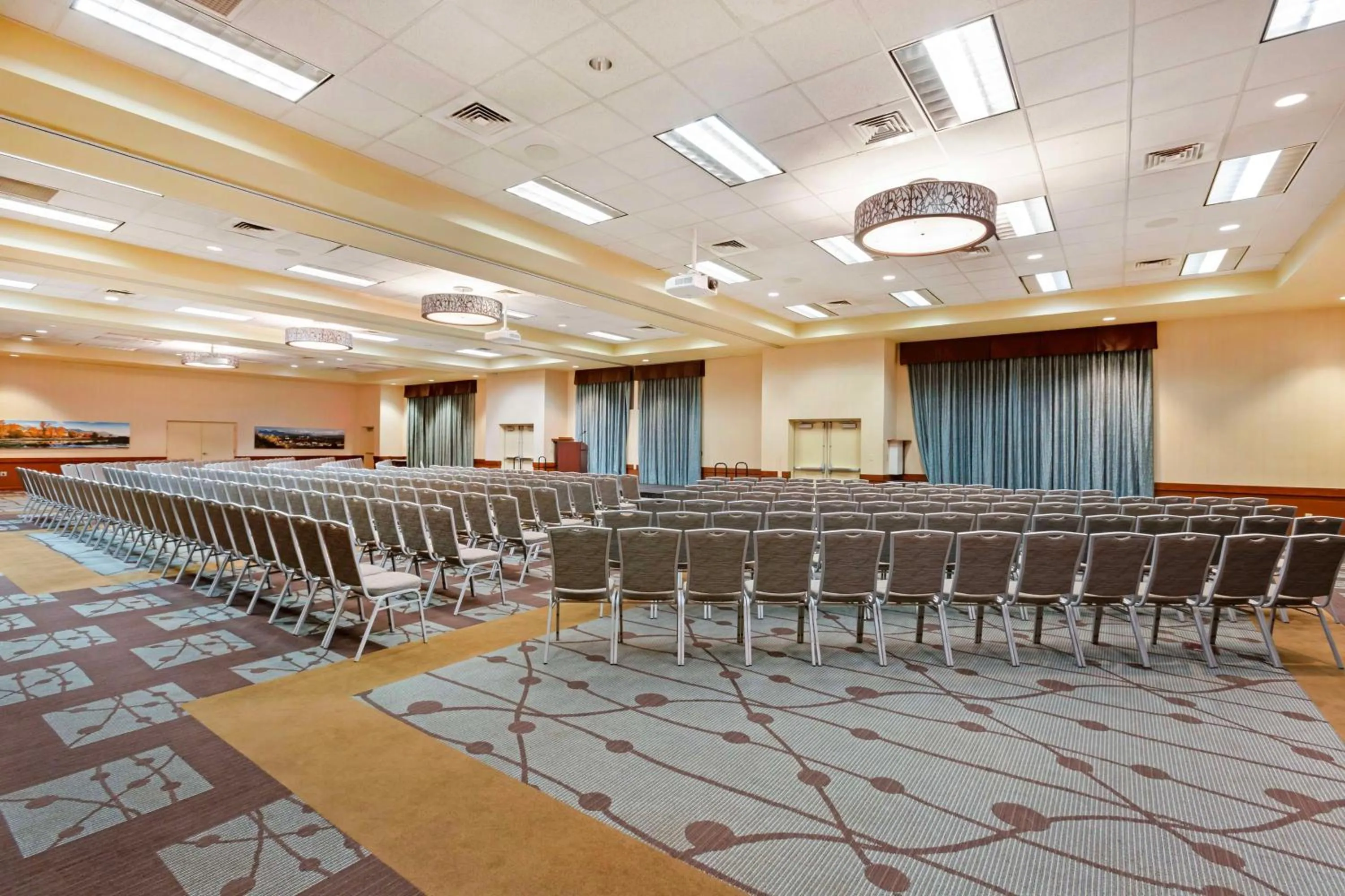 Meeting/conference room in Best Western Plus GranTree Inn