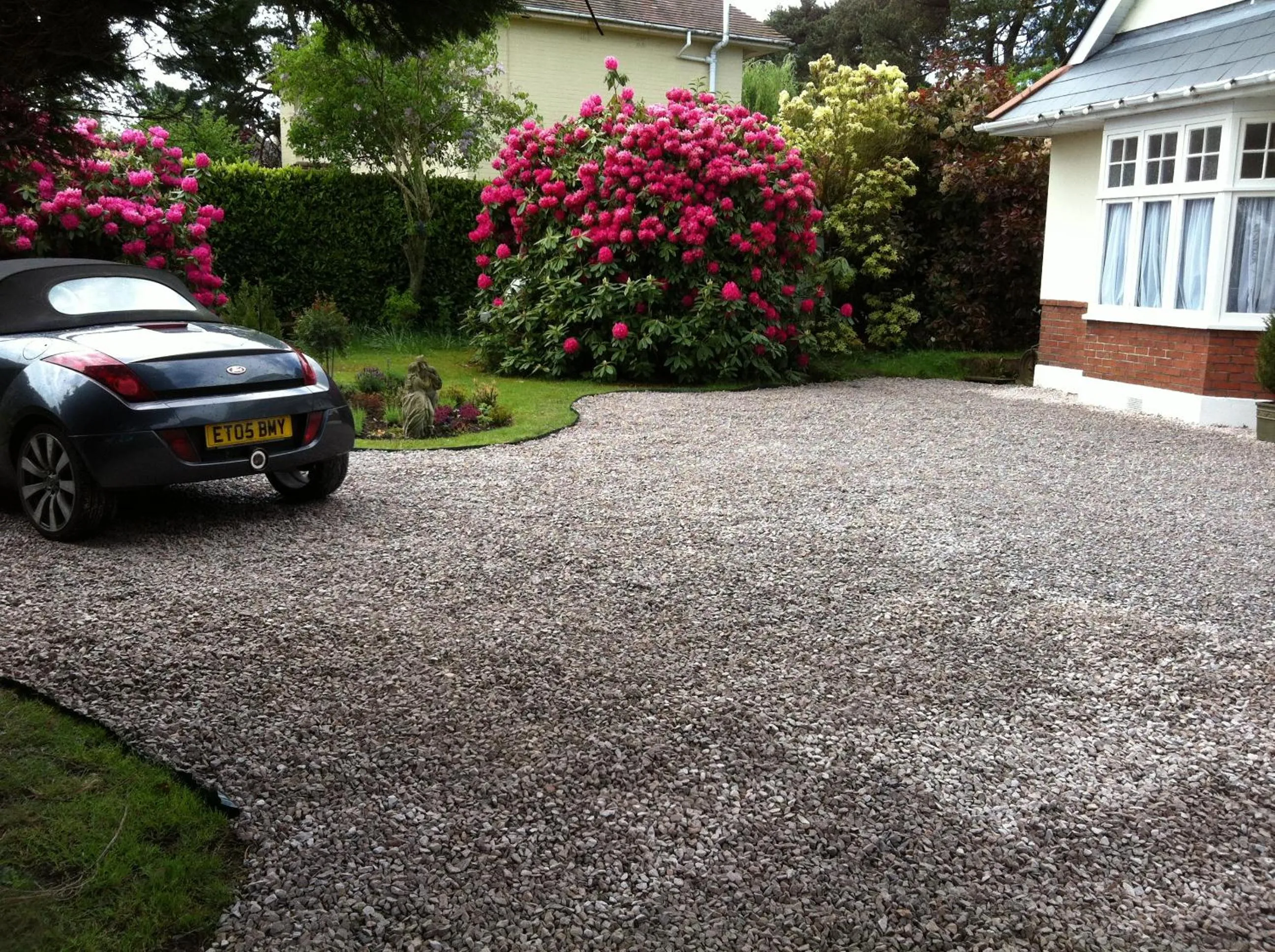 Facade/entrance in Heatherdene House