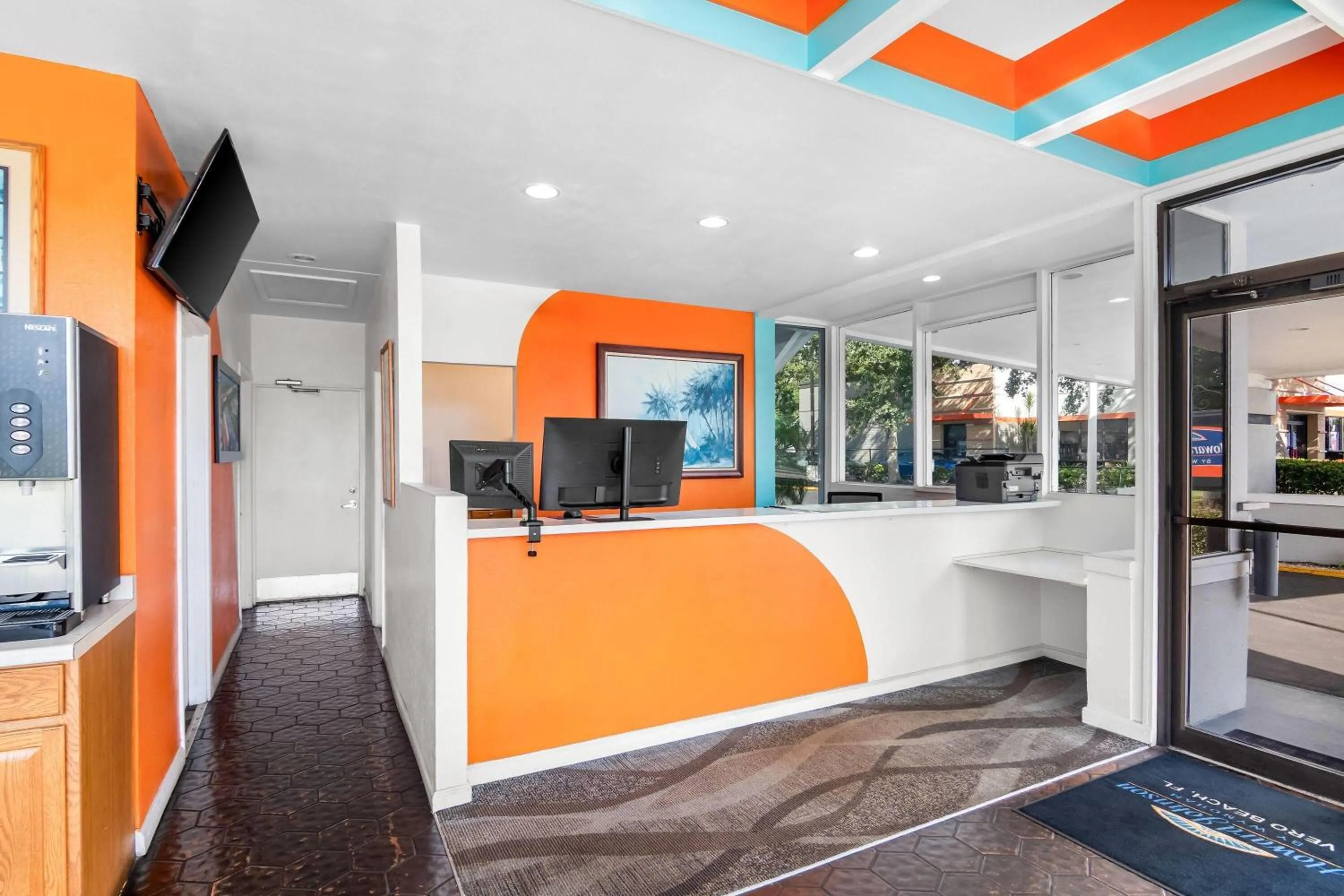 Lobby or reception in Howard Johnson by Wyndham Vero Beach / Downtown