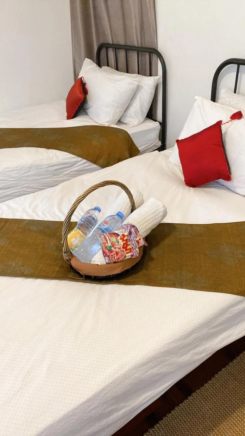 Bed in 12/14 HOME Studio