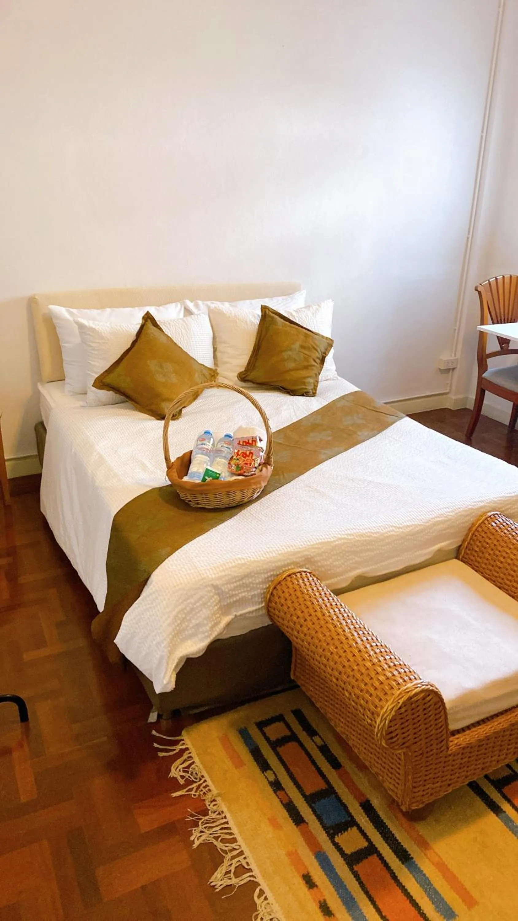 Bed in 12/14 HOME Studio