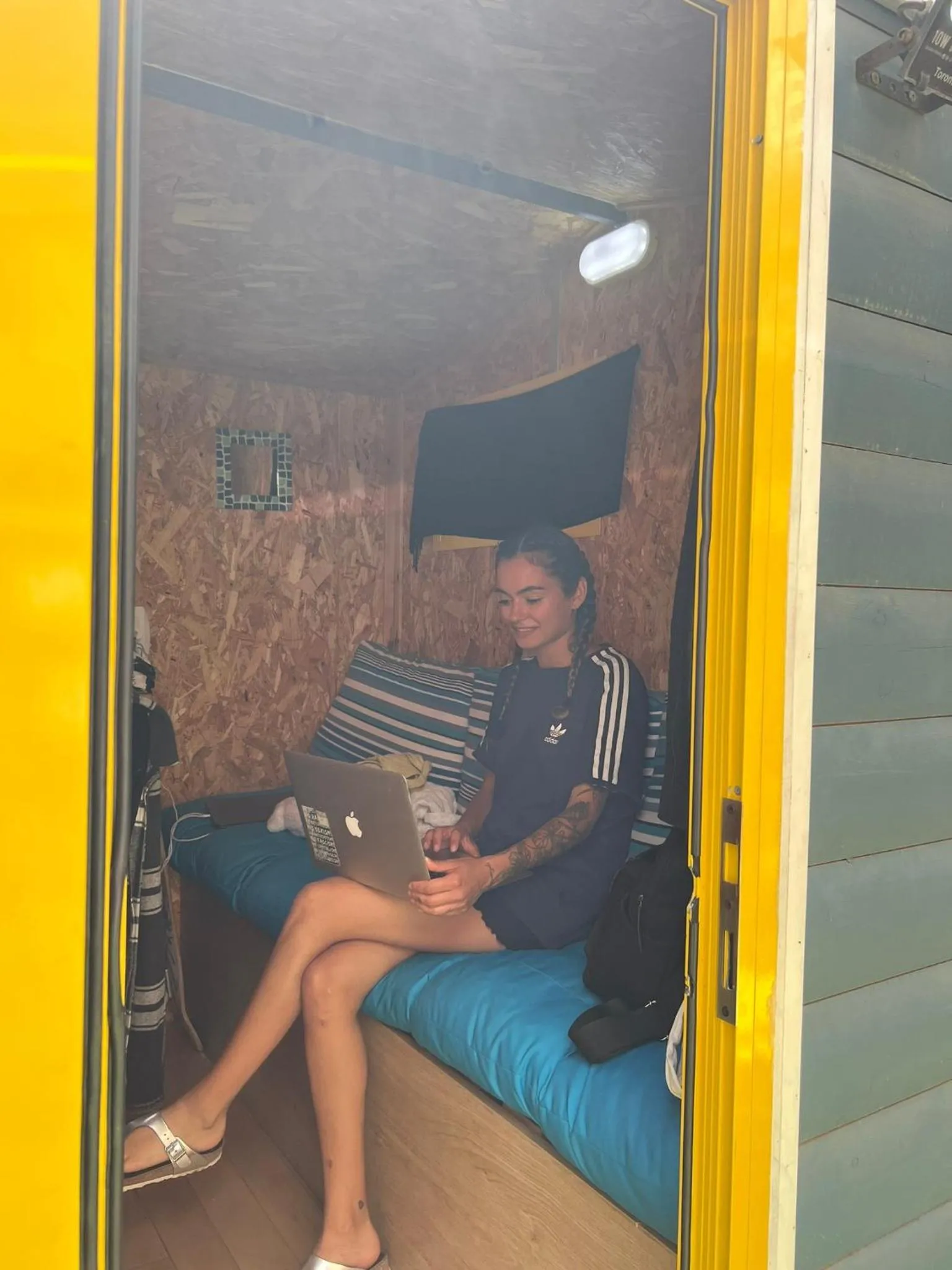 Roger's Hostel Tel Aviv (age 18-45)