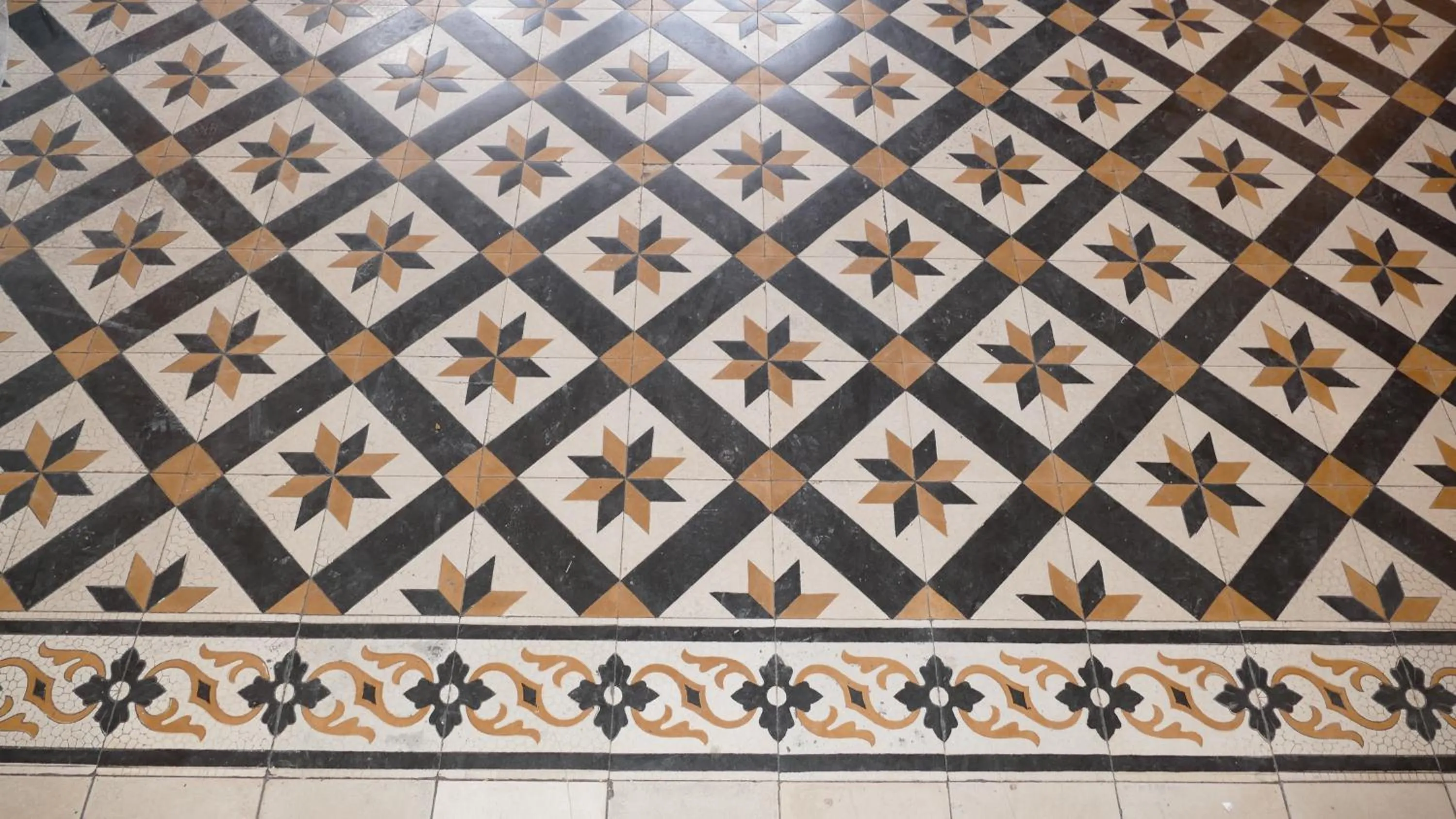 Living room in Roger's Hostel Tel Aviv (age 18-45)