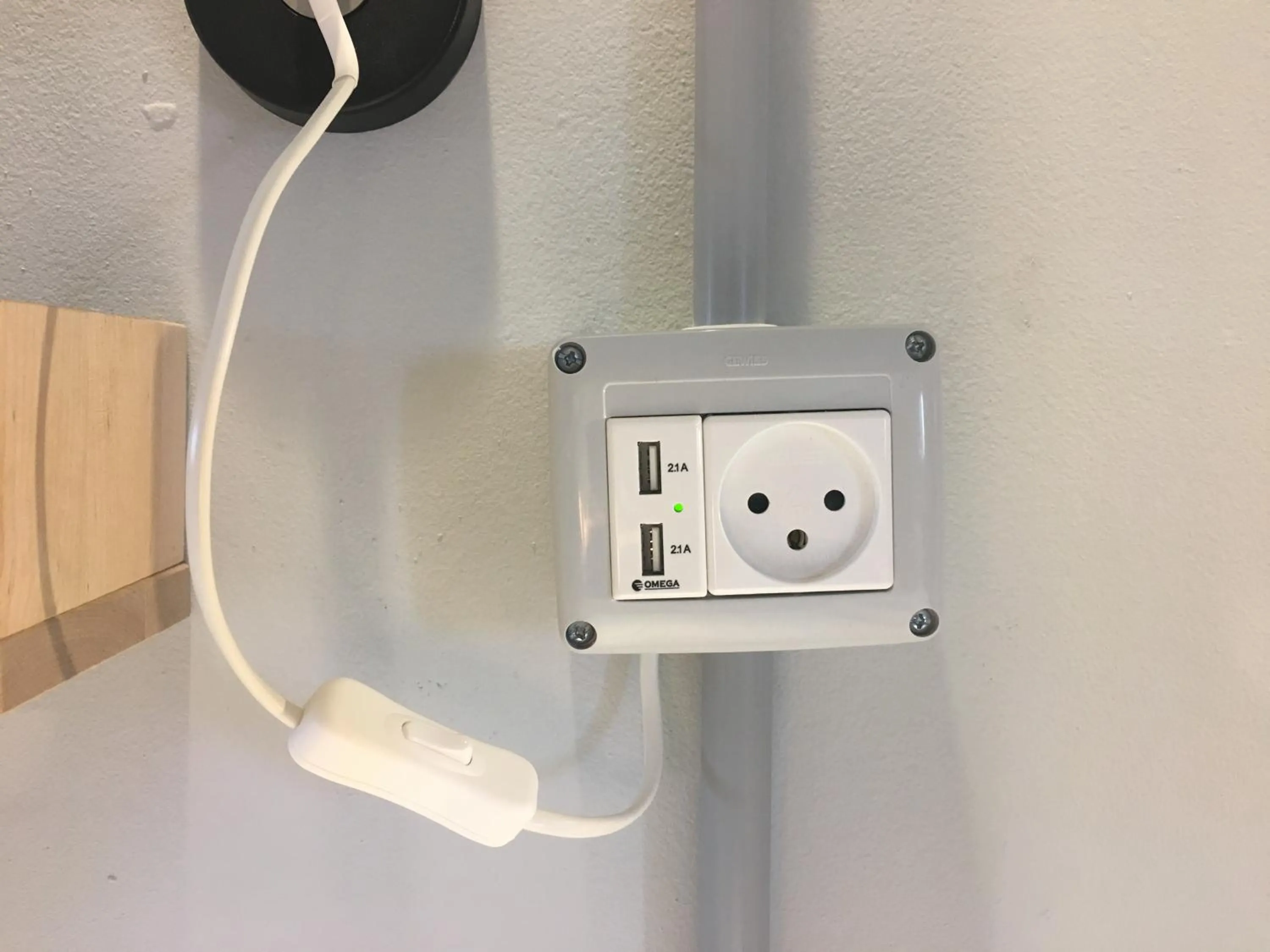 Roger's Hostel Tel Aviv (age 18-45)