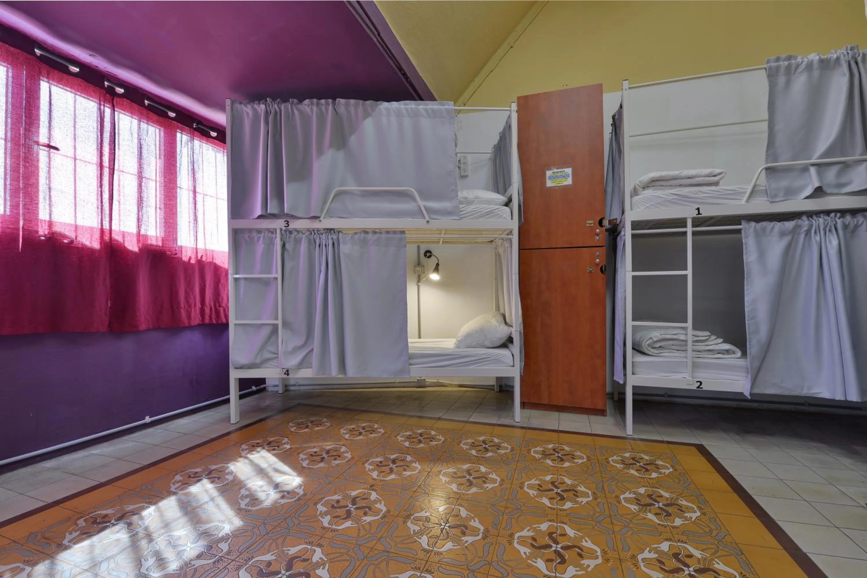 Bed in Roger's Hostel Tel Aviv (age 18-45)