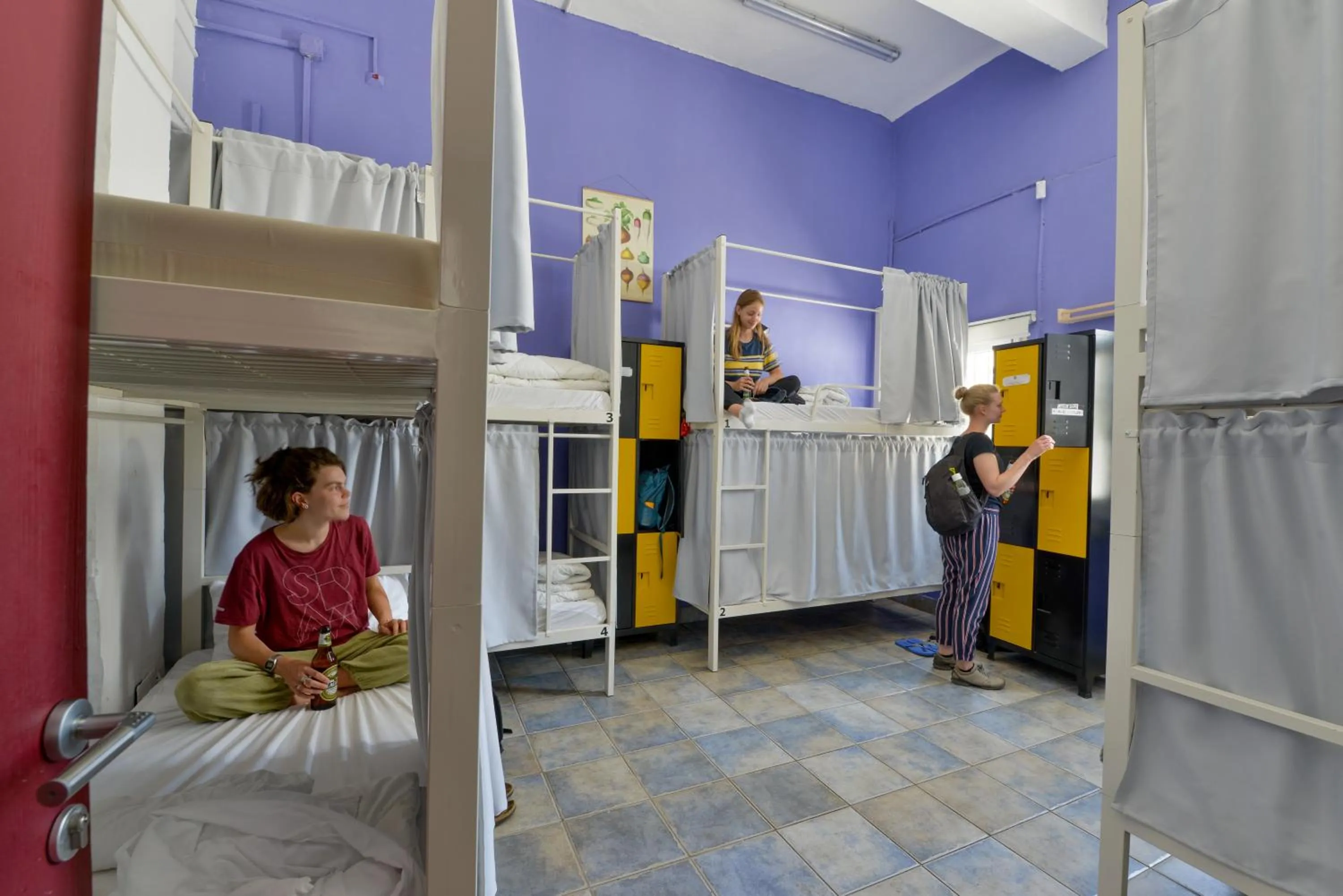 Bed in Roger's Hostel Tel Aviv (age 18-45)