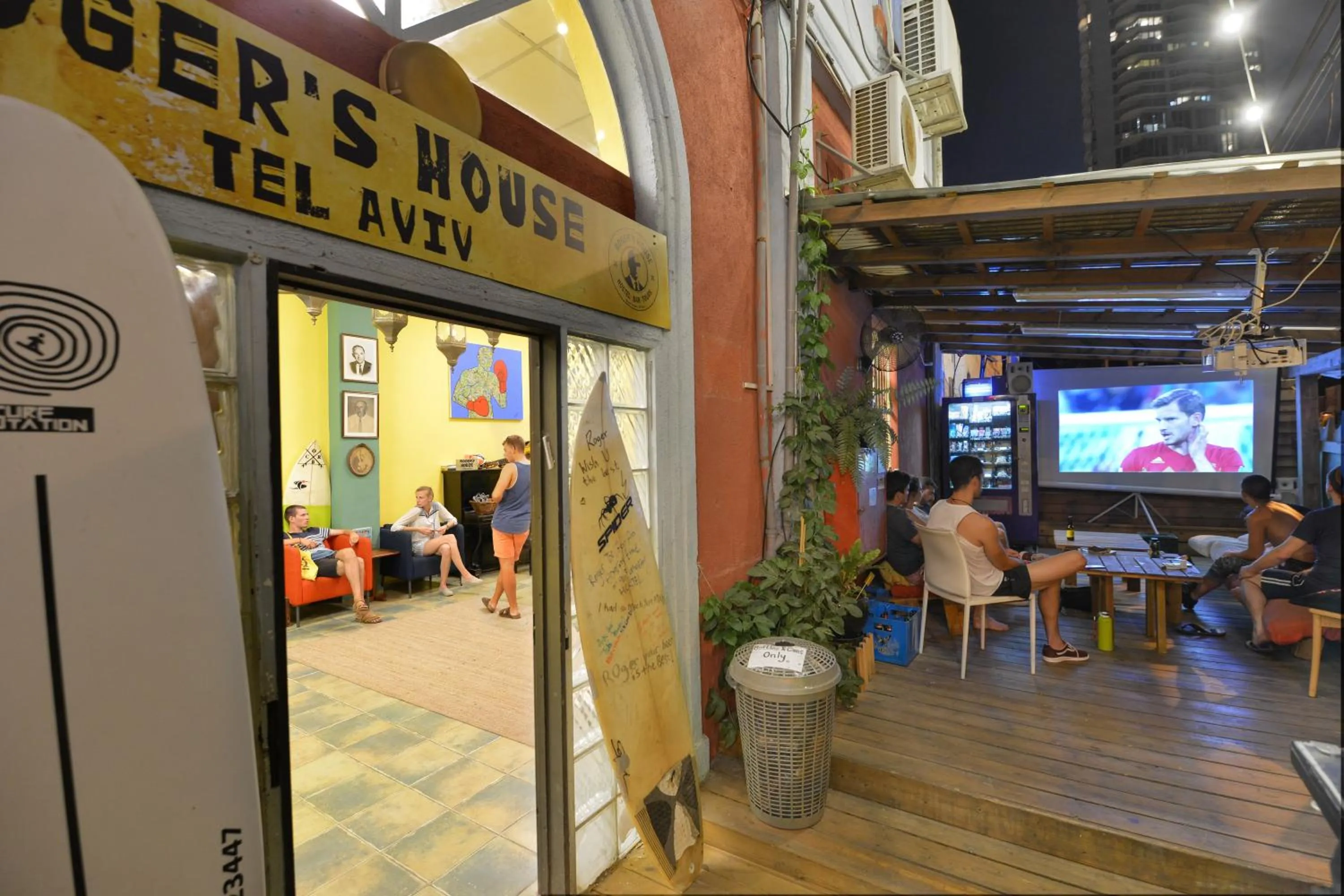Property building in Roger's Hostel Tel Aviv (age 18-45)