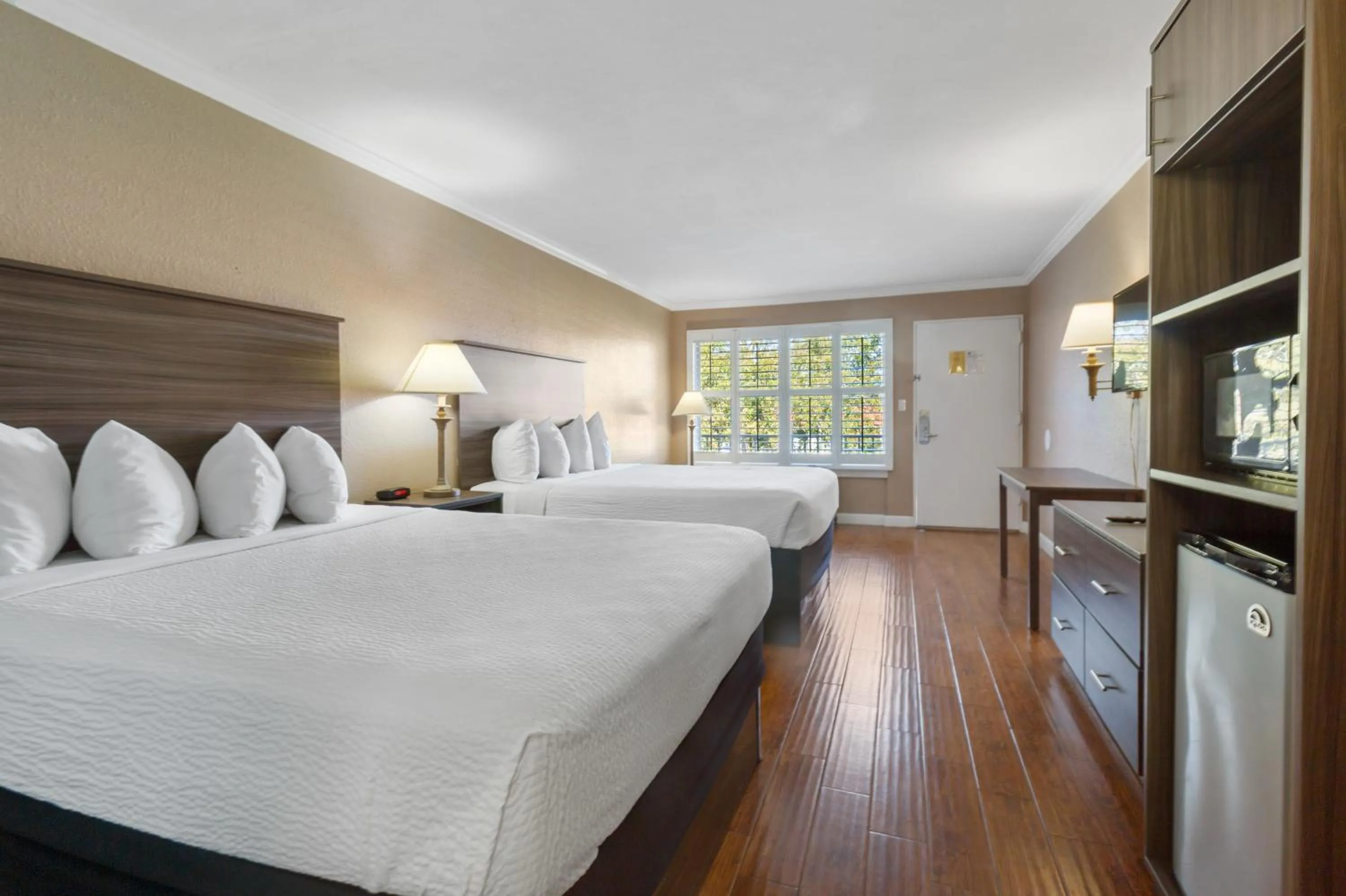 Bedroom, Bed in Vero Beach Inn & Suites Vero Beach I-95