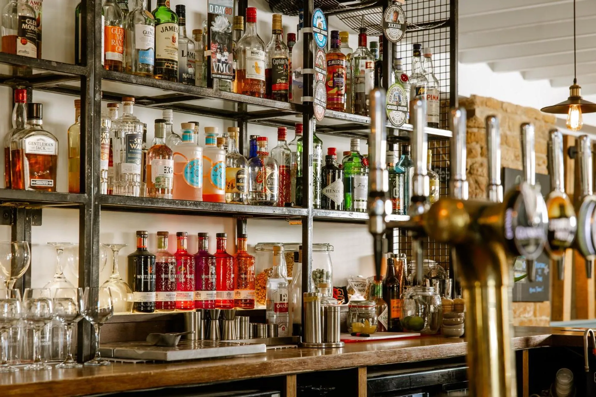 Lounge or bar in The Sun Inn At Hook Norton