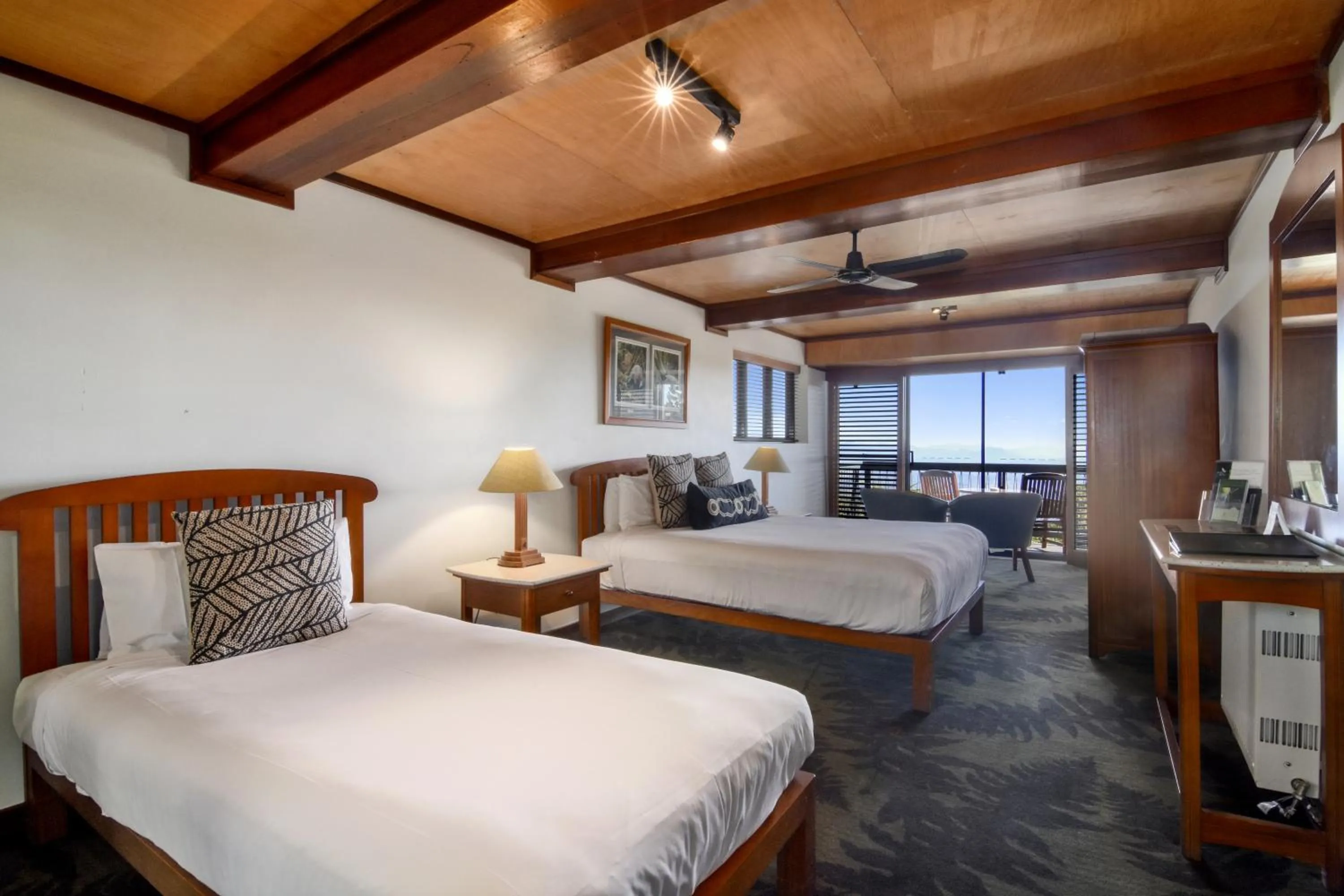 Bed in O'Reilly's Rainforest Retreat